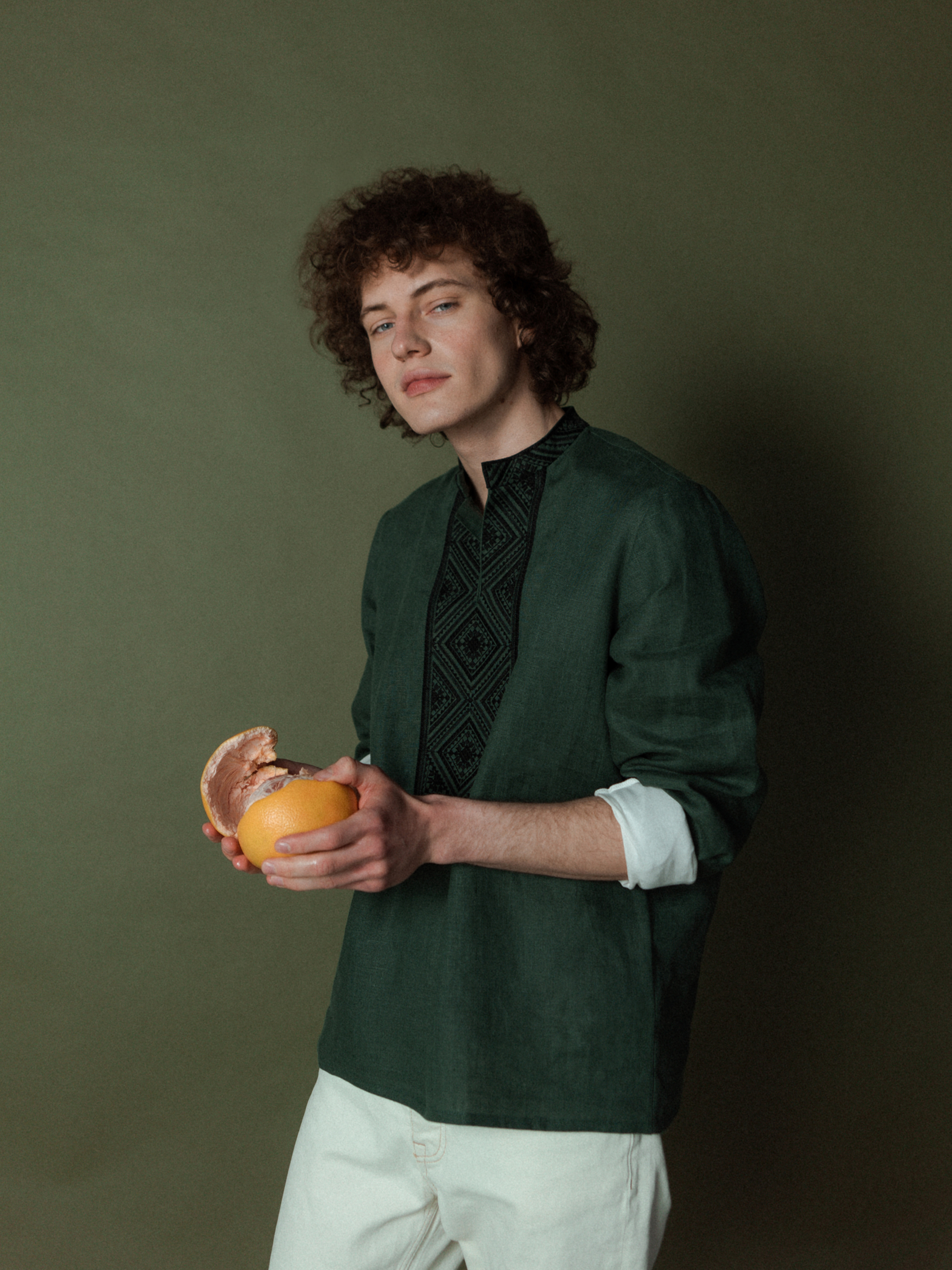 Men's shirt from green linen with embroidery Troyan - photo 1