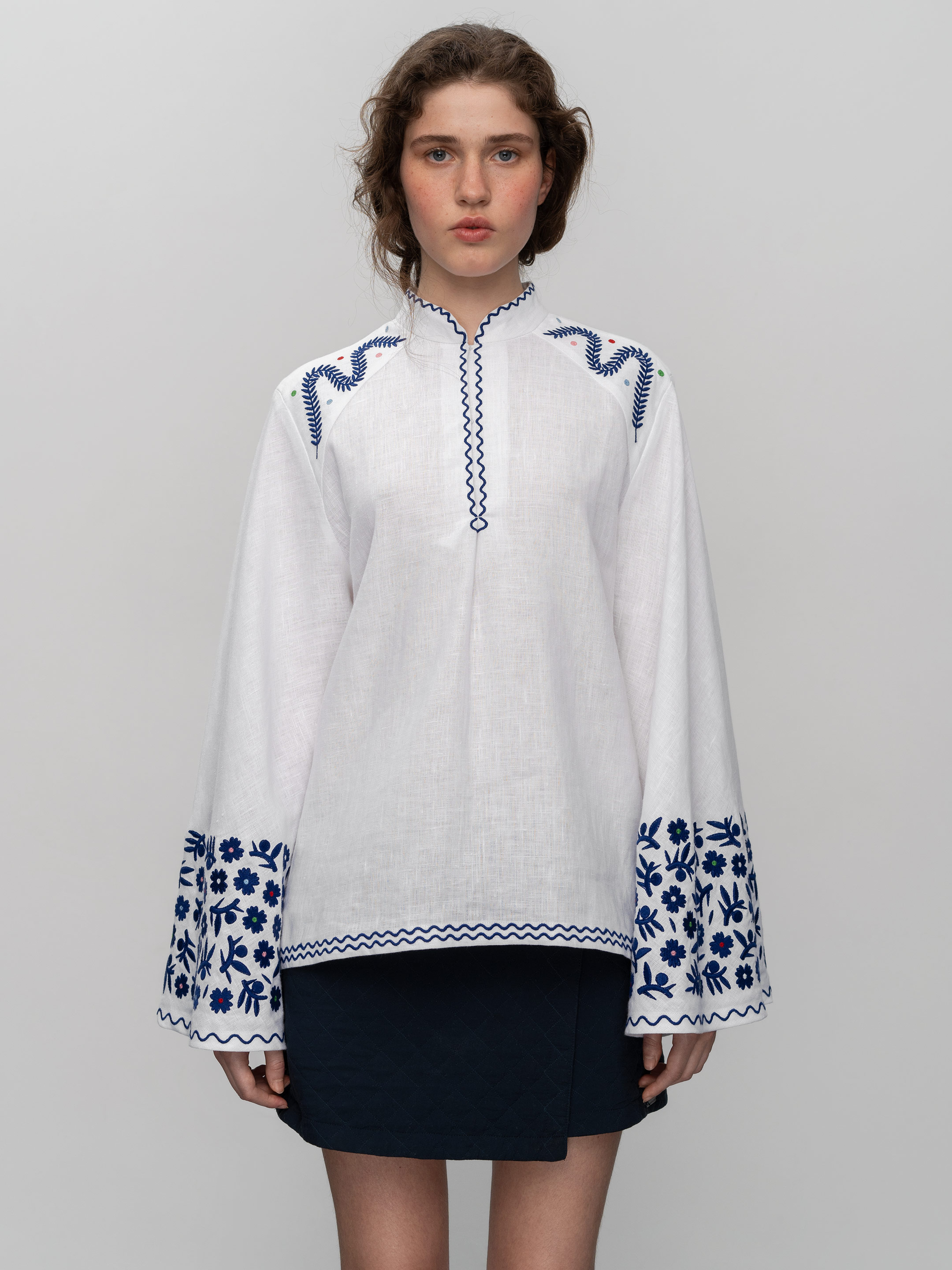 Linen blouse with wide sleeves and embroidery Teren Syniy - photo 1
