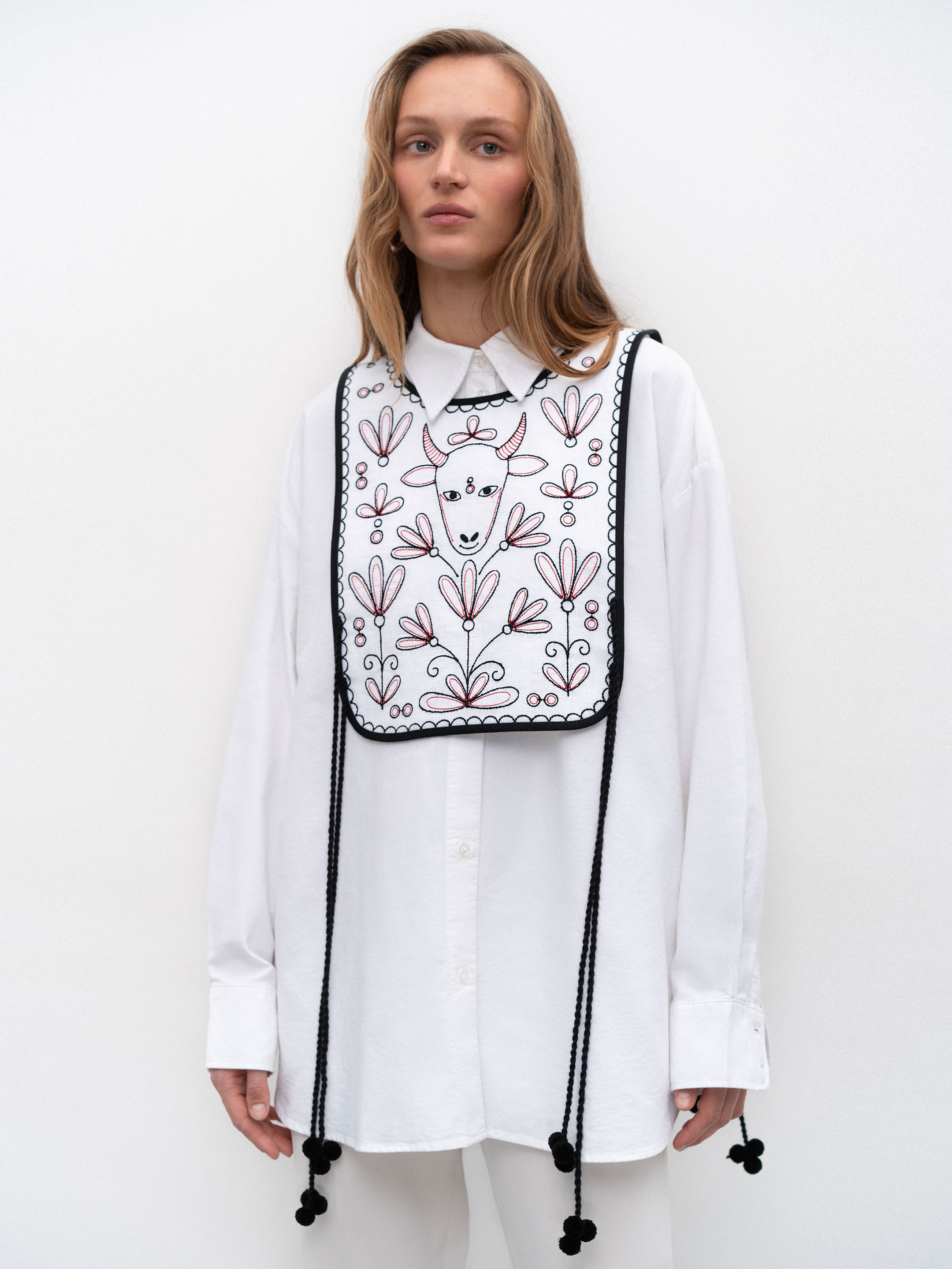 Linen embroidered waistcoat with ties Koza Bila - photo 2