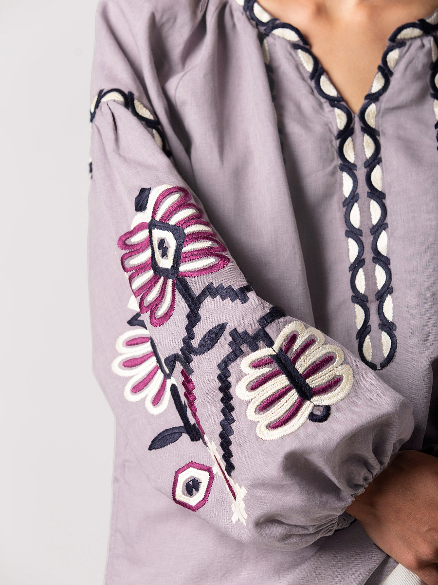 Embroidered shirt in linen with floral ornament Butterfly [0]