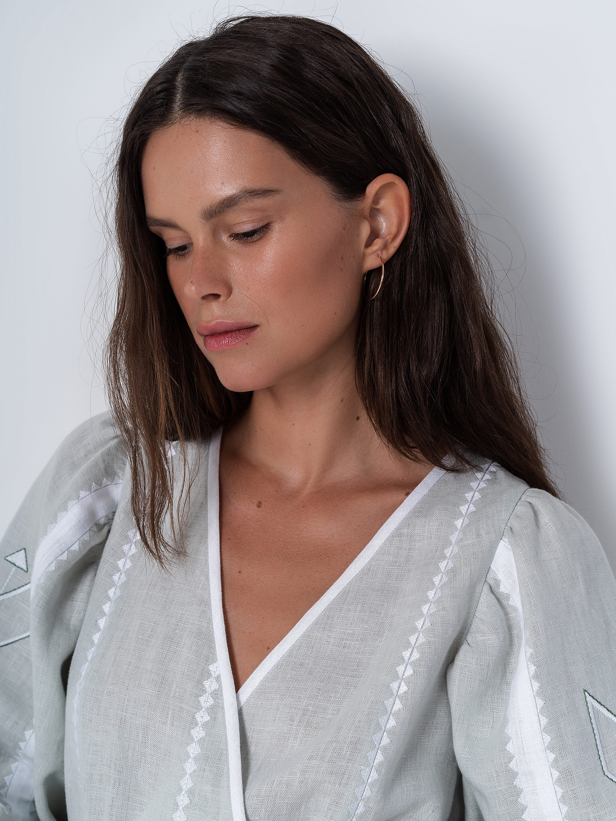 Linen dress with geometric ornament Geometria Mint fitting