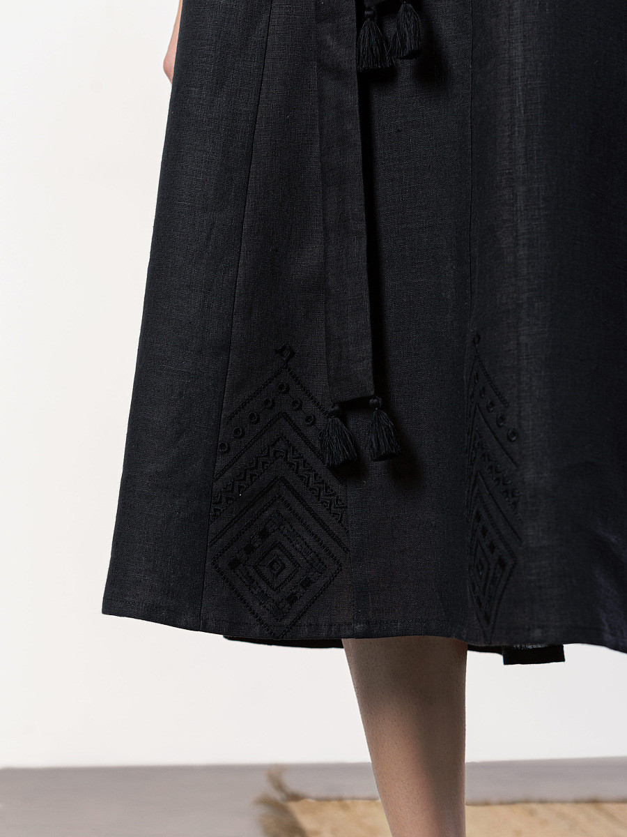 Linen black dress with embroidery in tone Raven [0]