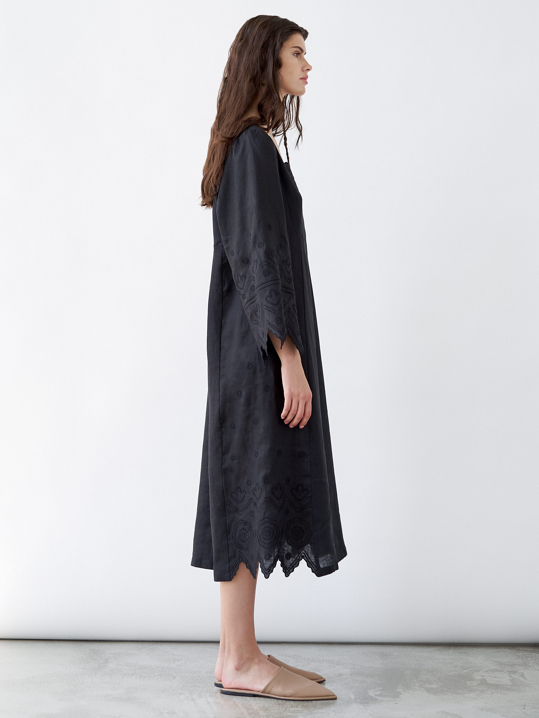 Black linen embroidered dress Nizhnist Black ціна