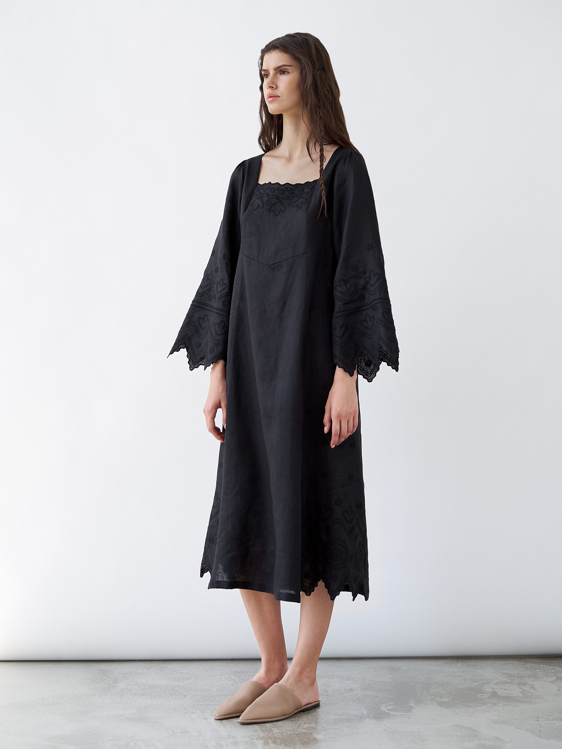 Black linen embroidered dress Nizhnist Black photo