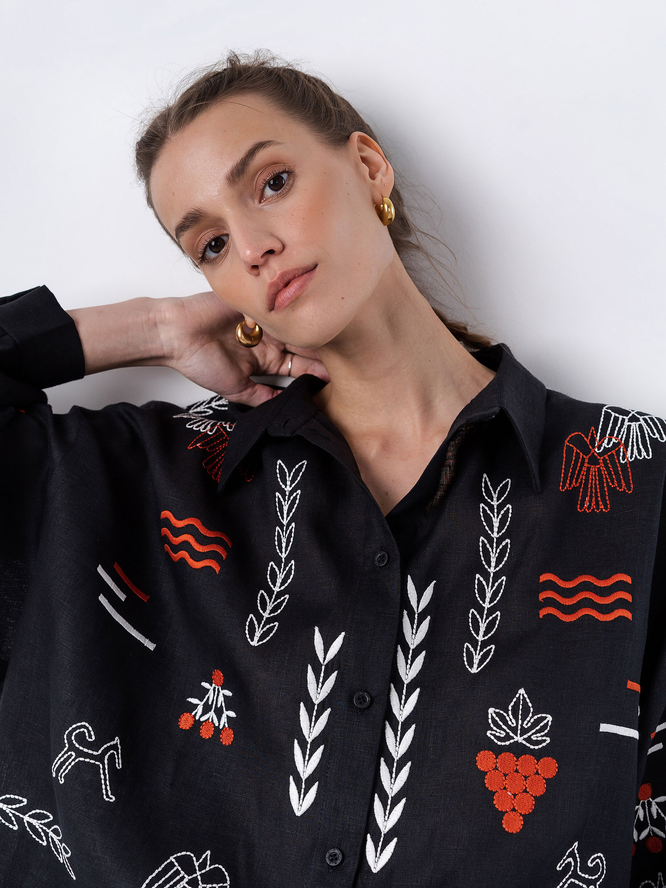 Black linen embroidered shirt SLOVO BLACK ціна