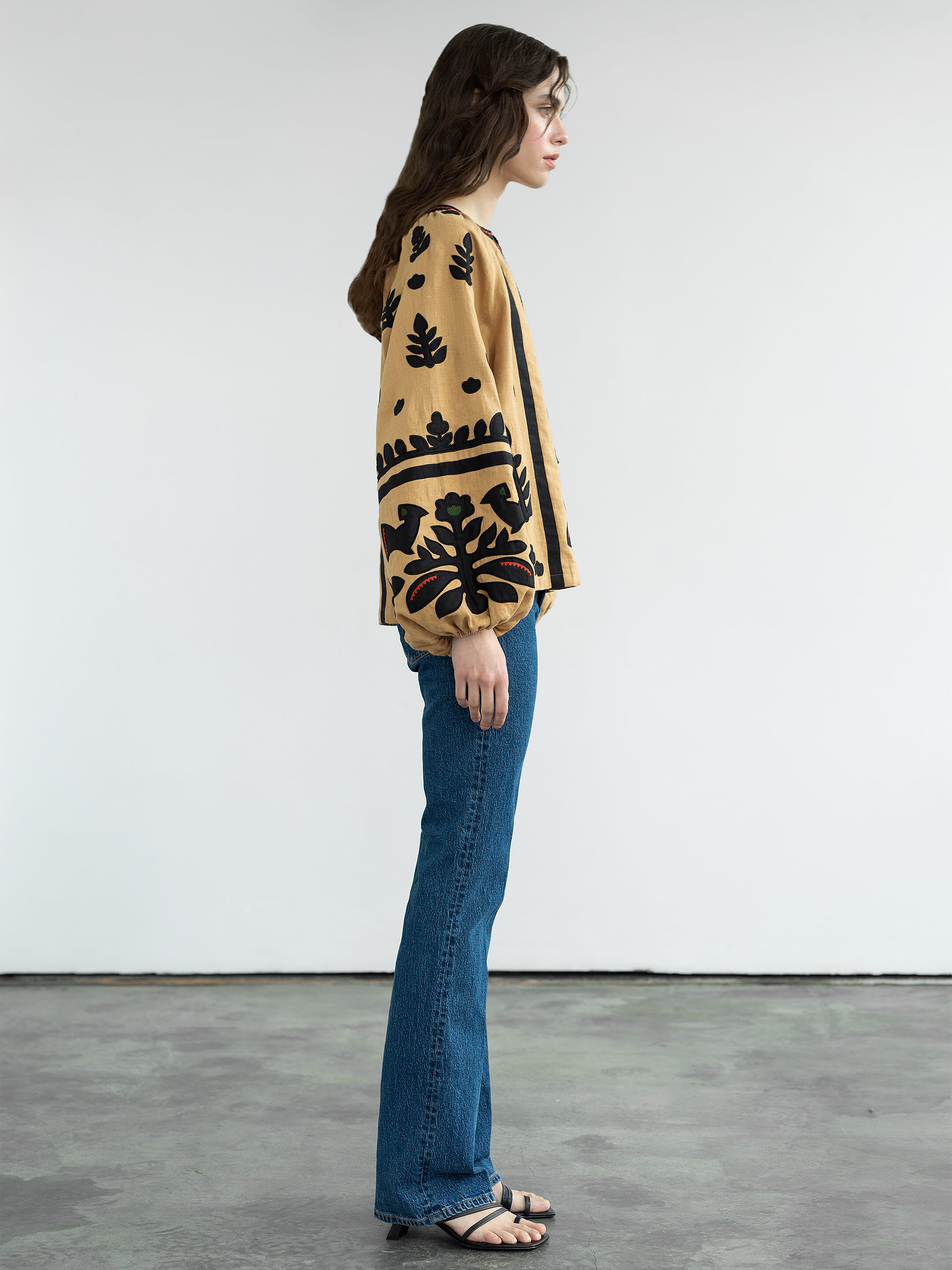 Linen embroidered shirt Korchynskyi Beige ціна