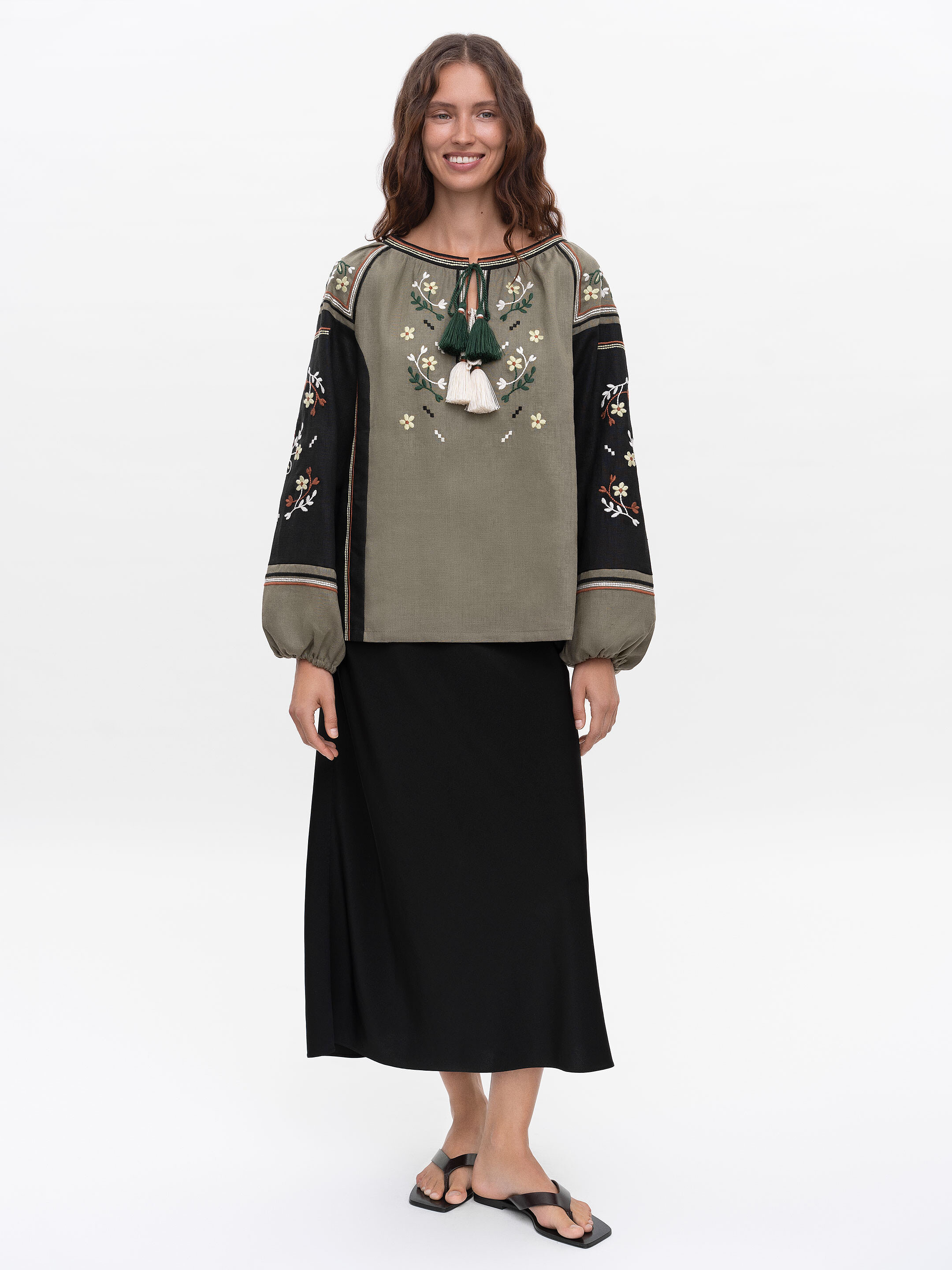 Linen embroidered shirt with floral ornament Vesna ціна