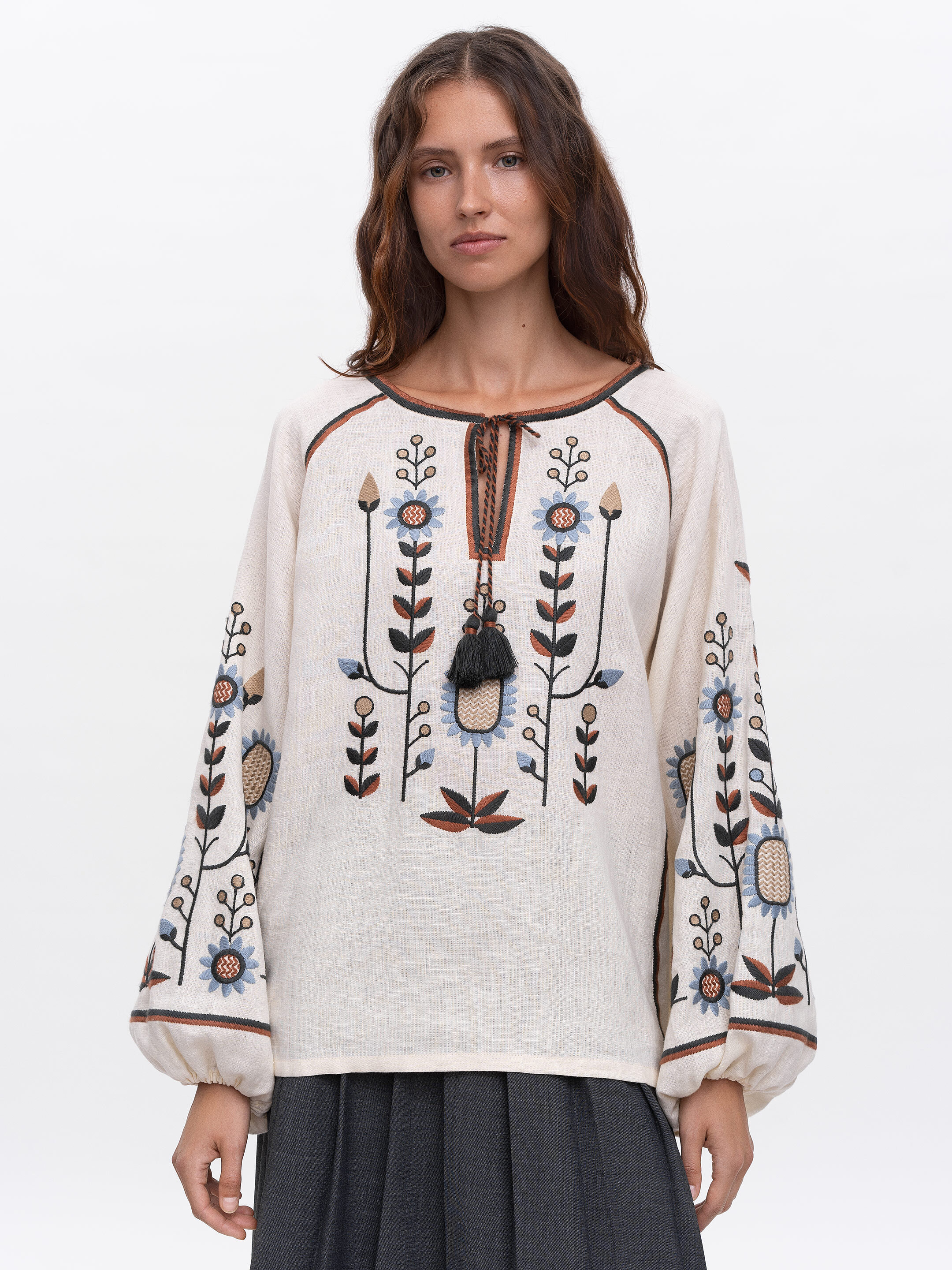 Embroidered shirt with floral ornament Lito Buy