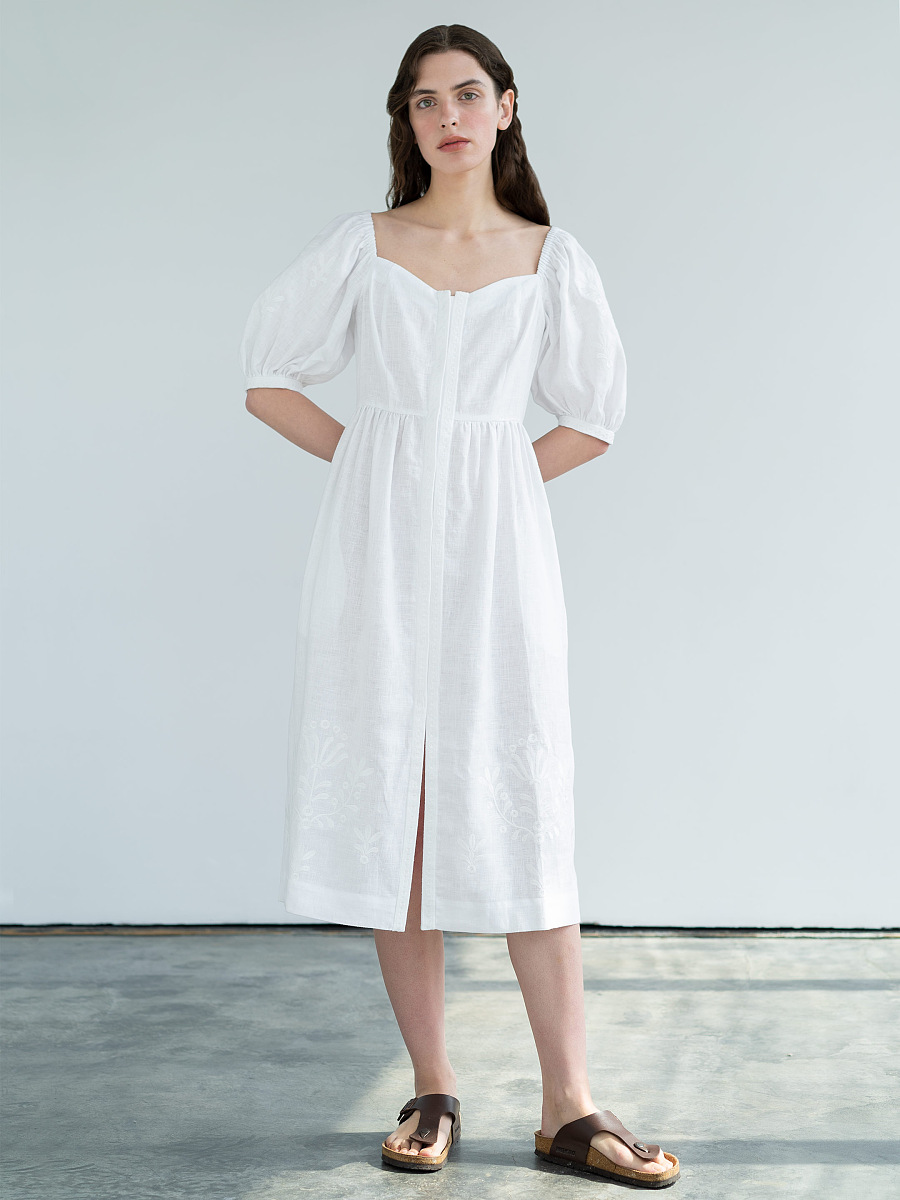 White linen dress with with embroidery in tone Magnolia [0]