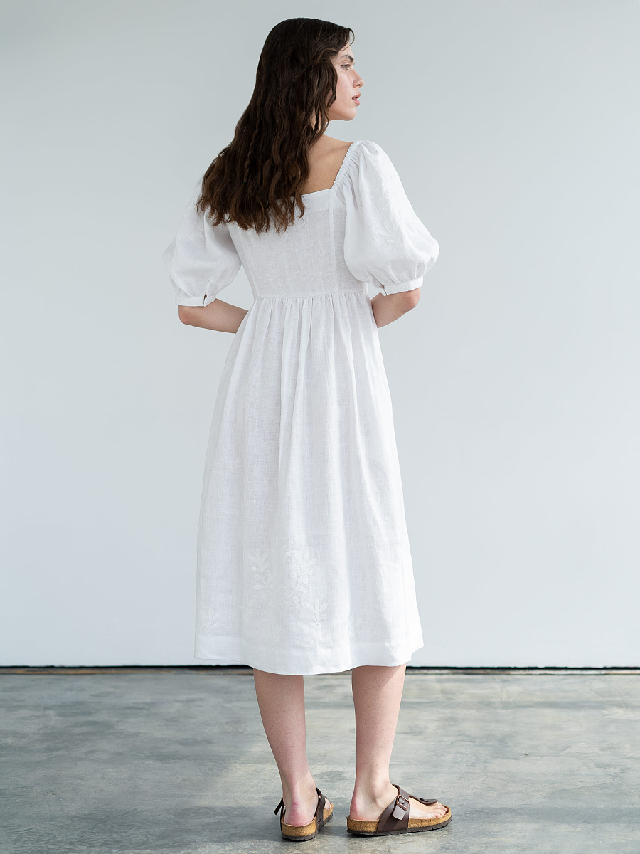 White linen dress with with embroidery in tone Magnolia [0]