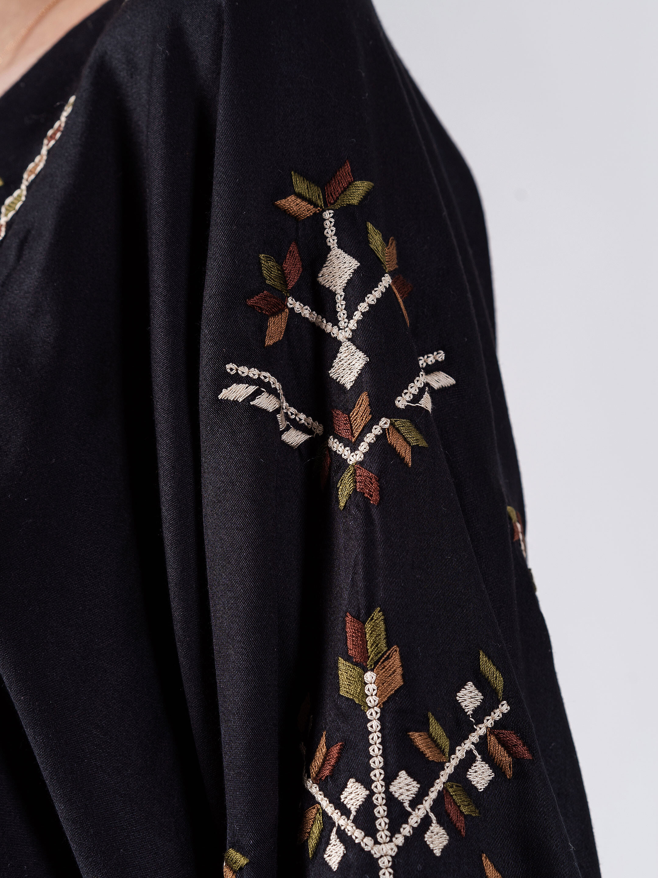 Lightweight free-cut blouse with ornaments Indi in Ukraine
