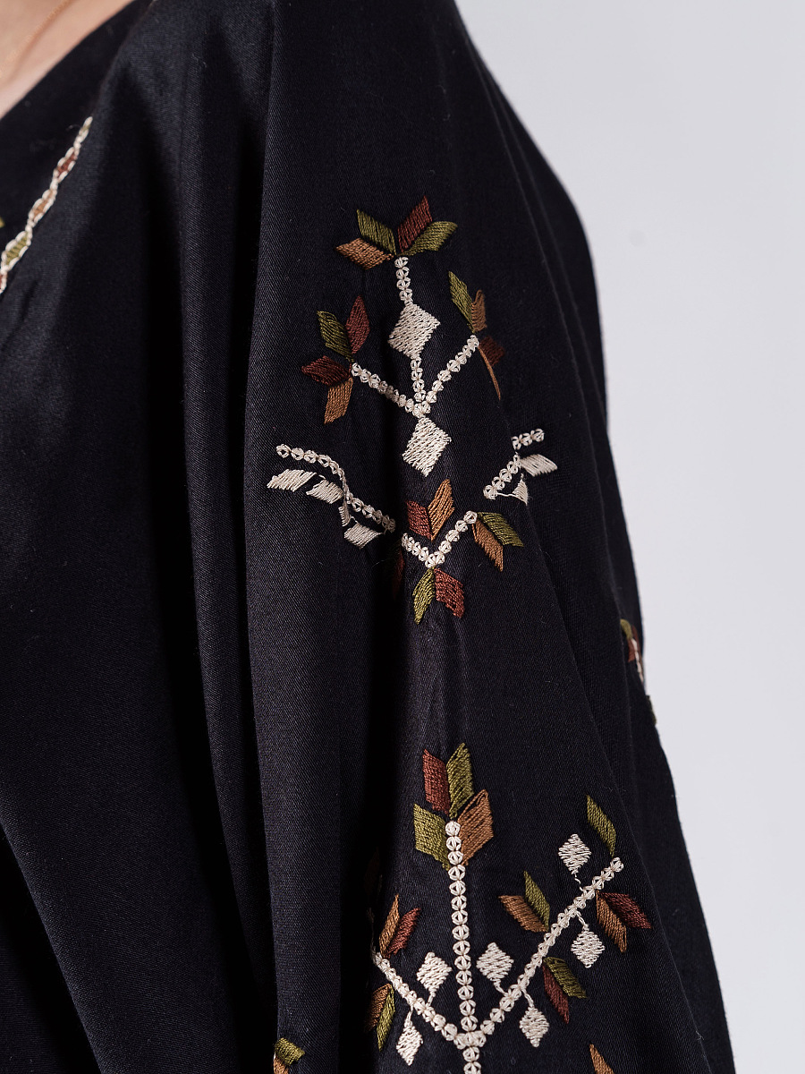 Lightweight free-cut blouse with ornaments Indi [0]