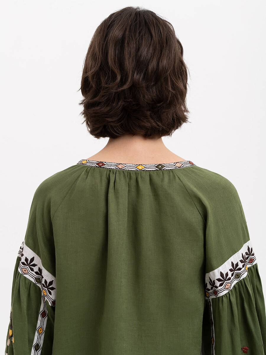 Embroidered shirt with floral ornaments Kashtan [0]