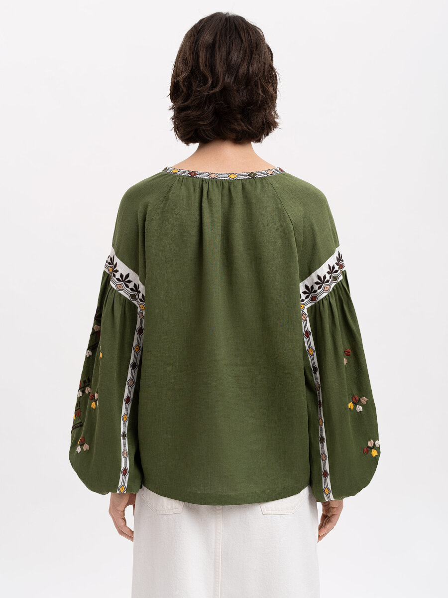 Embroidered shirt with floral ornaments Kashtan [0]