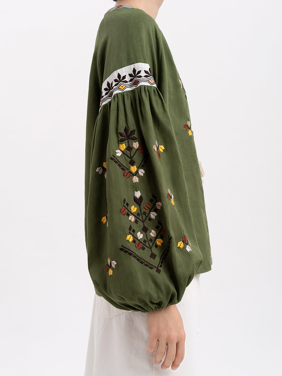 Embroidered shirt with floral ornaments Kashtan [0]
