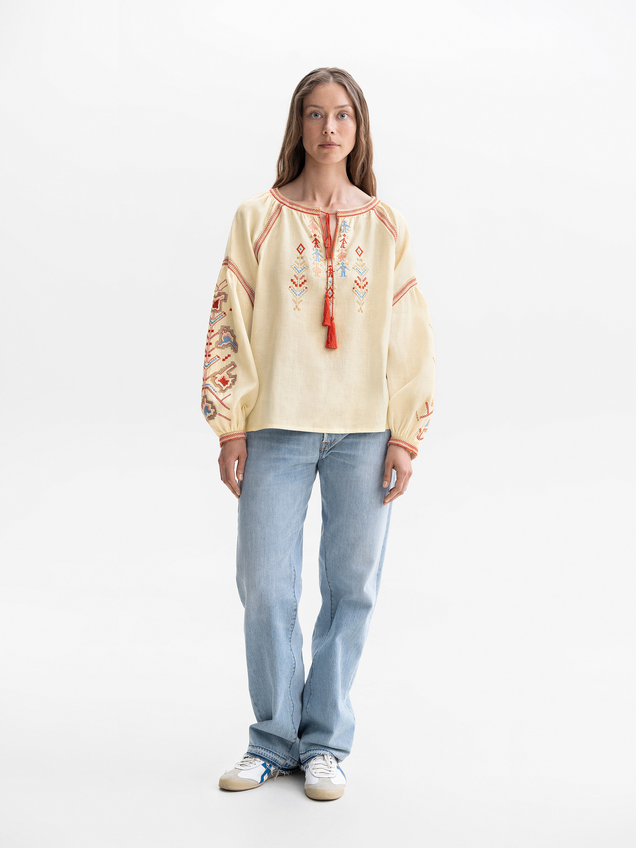 Women's shirt with embroidery of Ukrainian cities-heroes Yednist ціна
