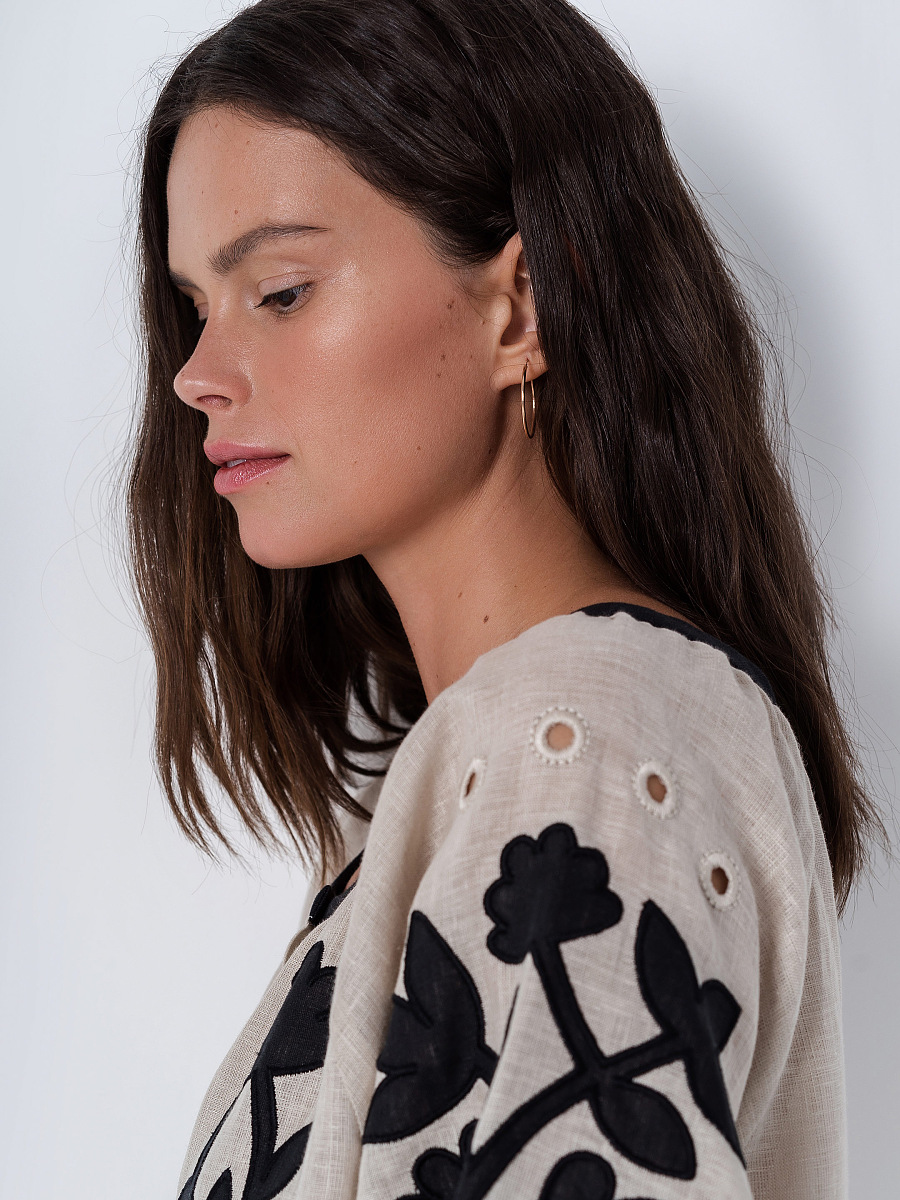 Linen blouse with applique Zagadka Black [0]