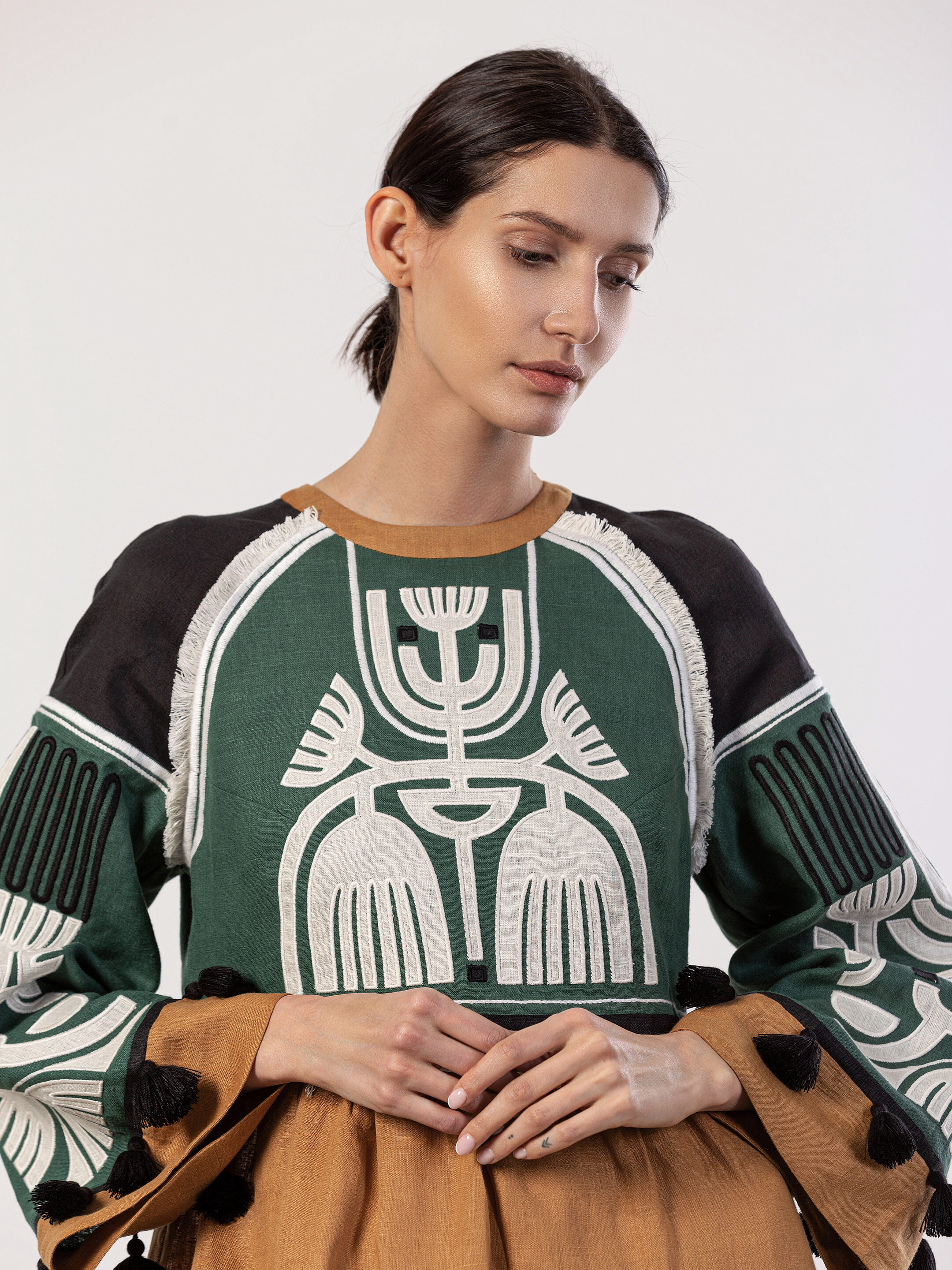 Linen dress with applique Icon Green cheap