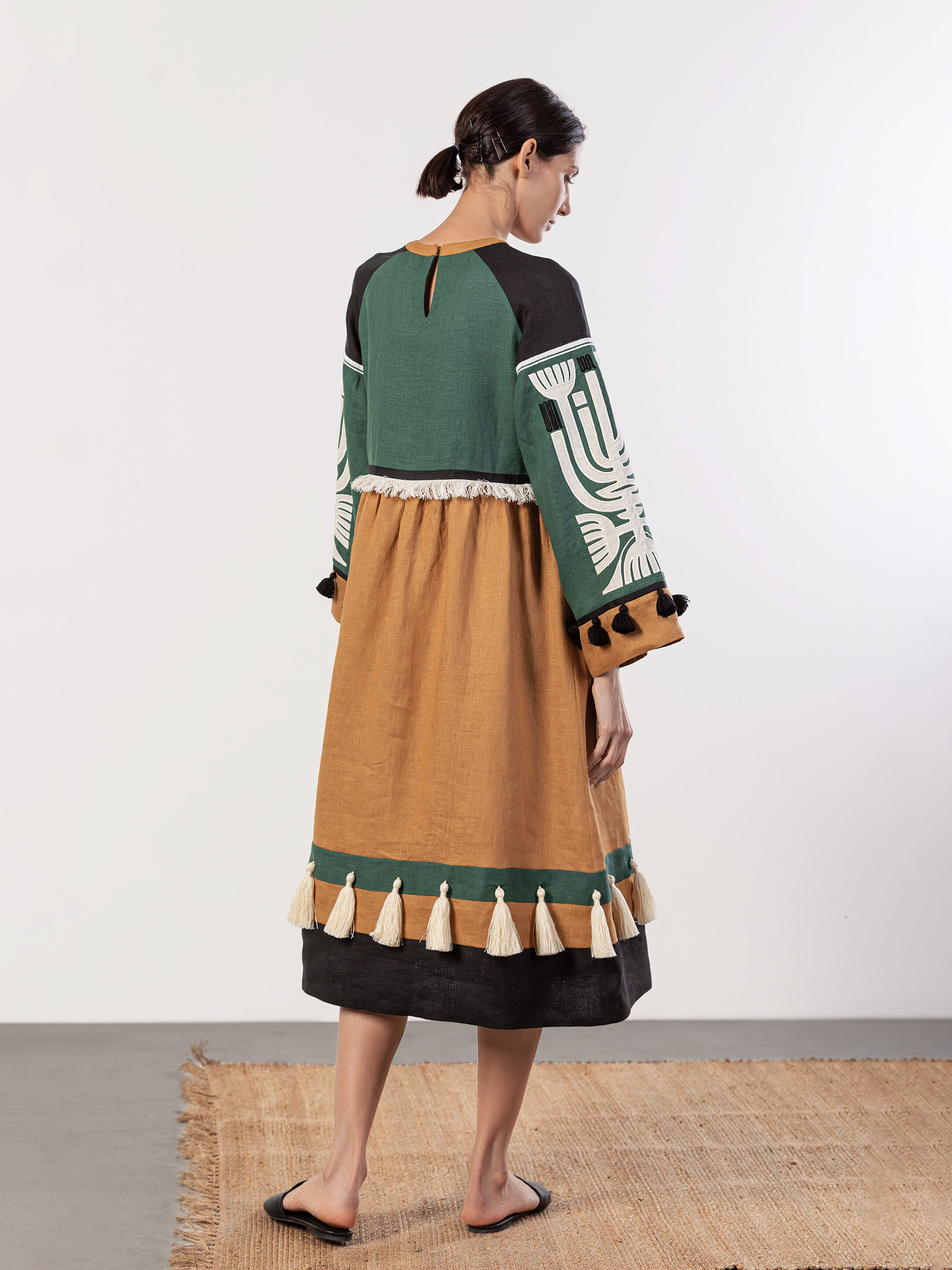 Linen dress with applique Icon Green ціна