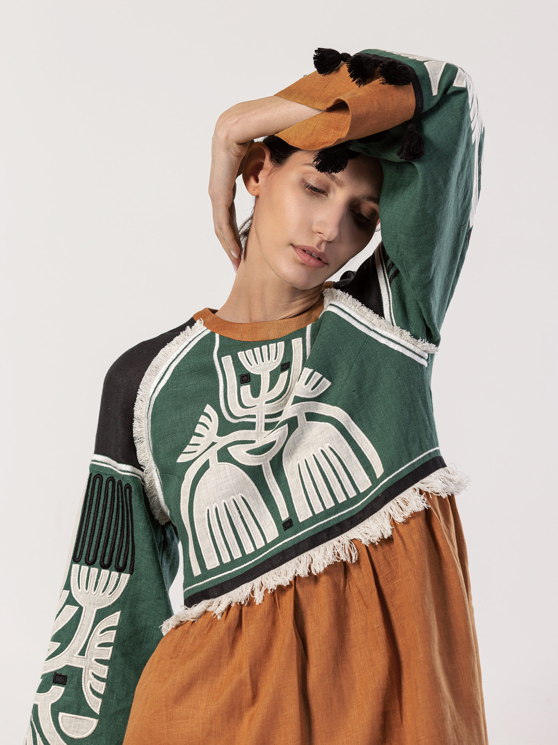 Linen dress with applique Icon Green photo
