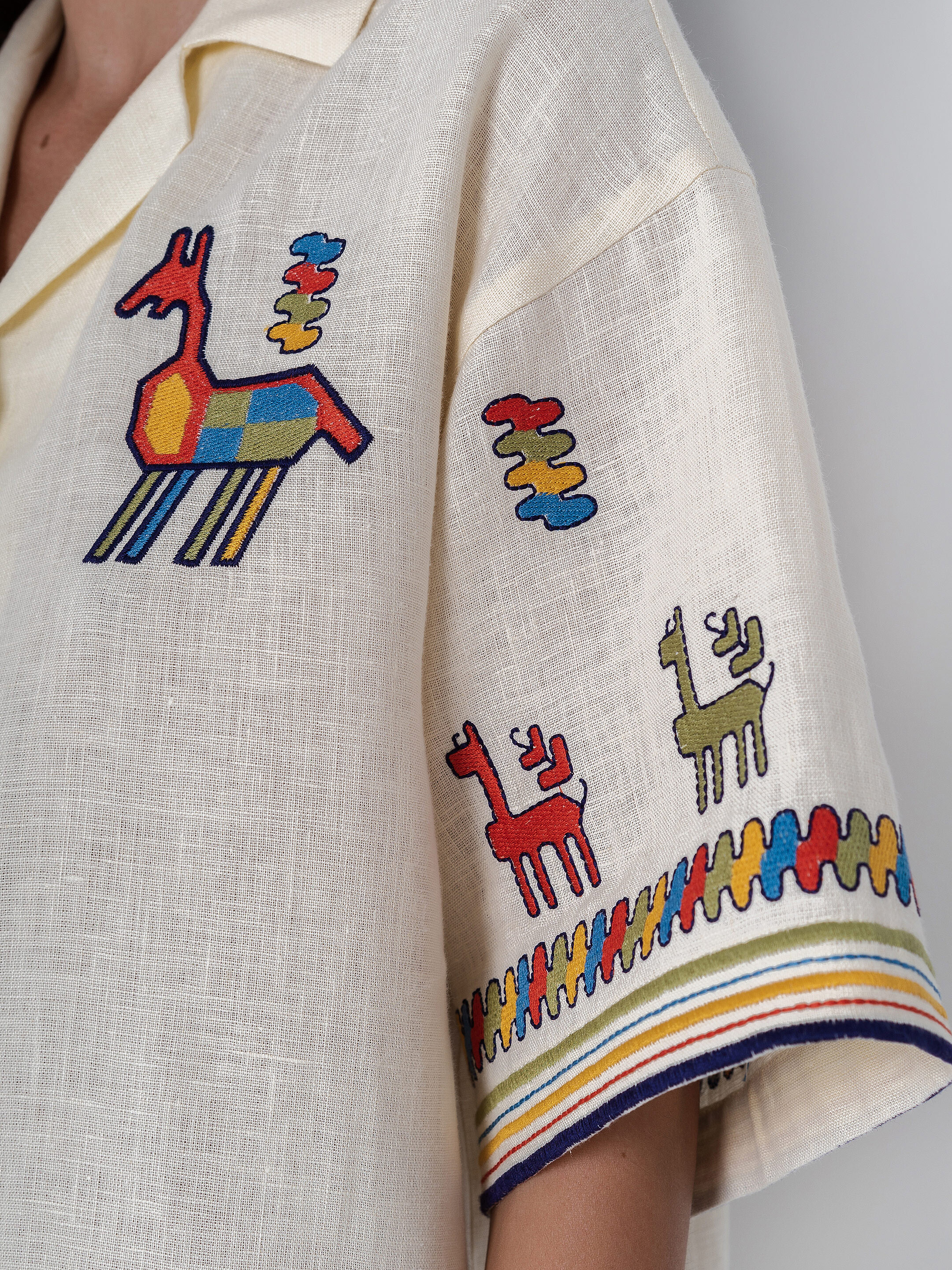 Linen shirt with short sleeves and embroidery Konyk in Ukraine