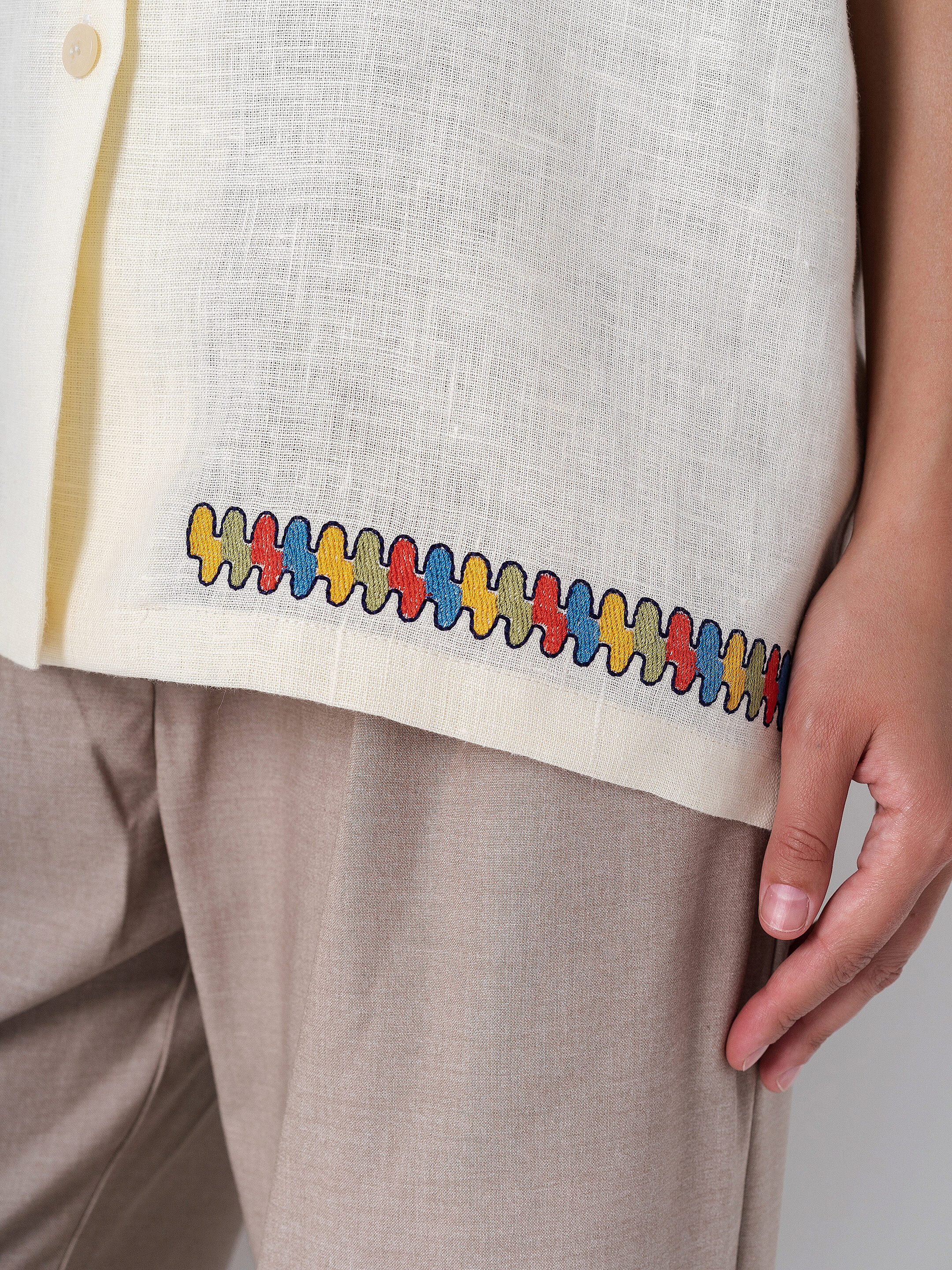 Linen shirt with short sleeves and embroidery Konyk ціна