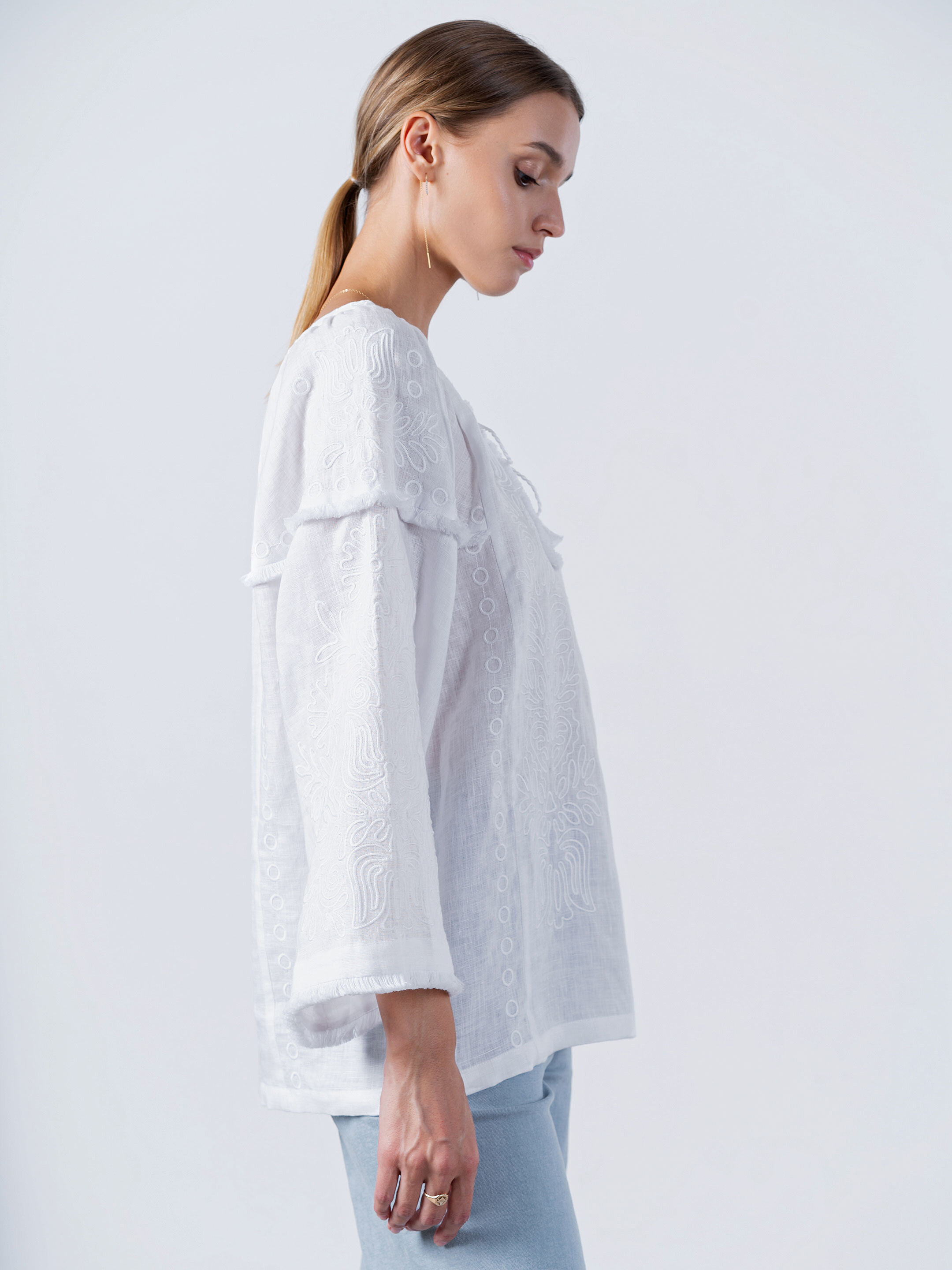 Women's embroidered shirt white on white PEARL photo