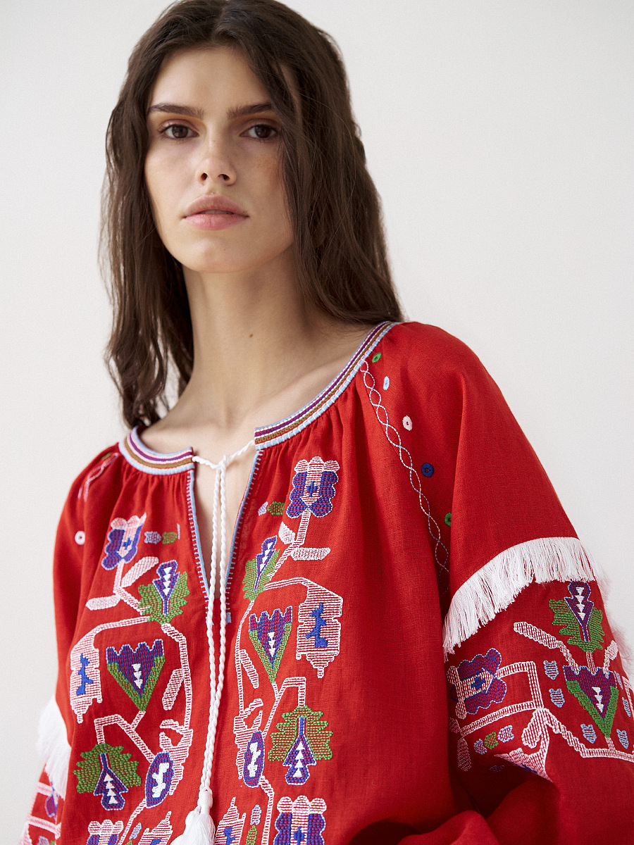 Linen shirt with floral embroidery Oksamyt [0]
