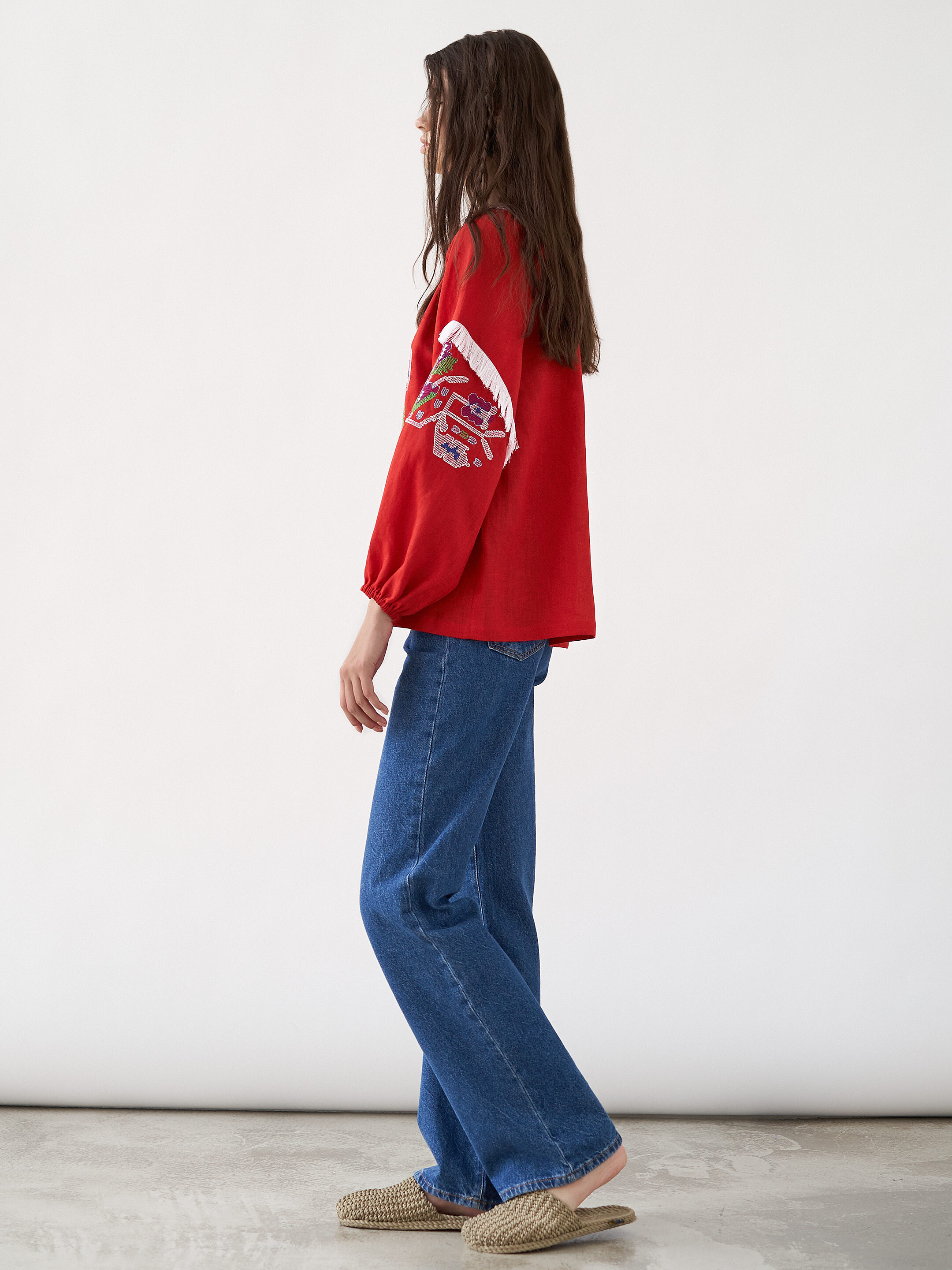 Linen shirt with floral embroidery Oksamyt in Ukraine