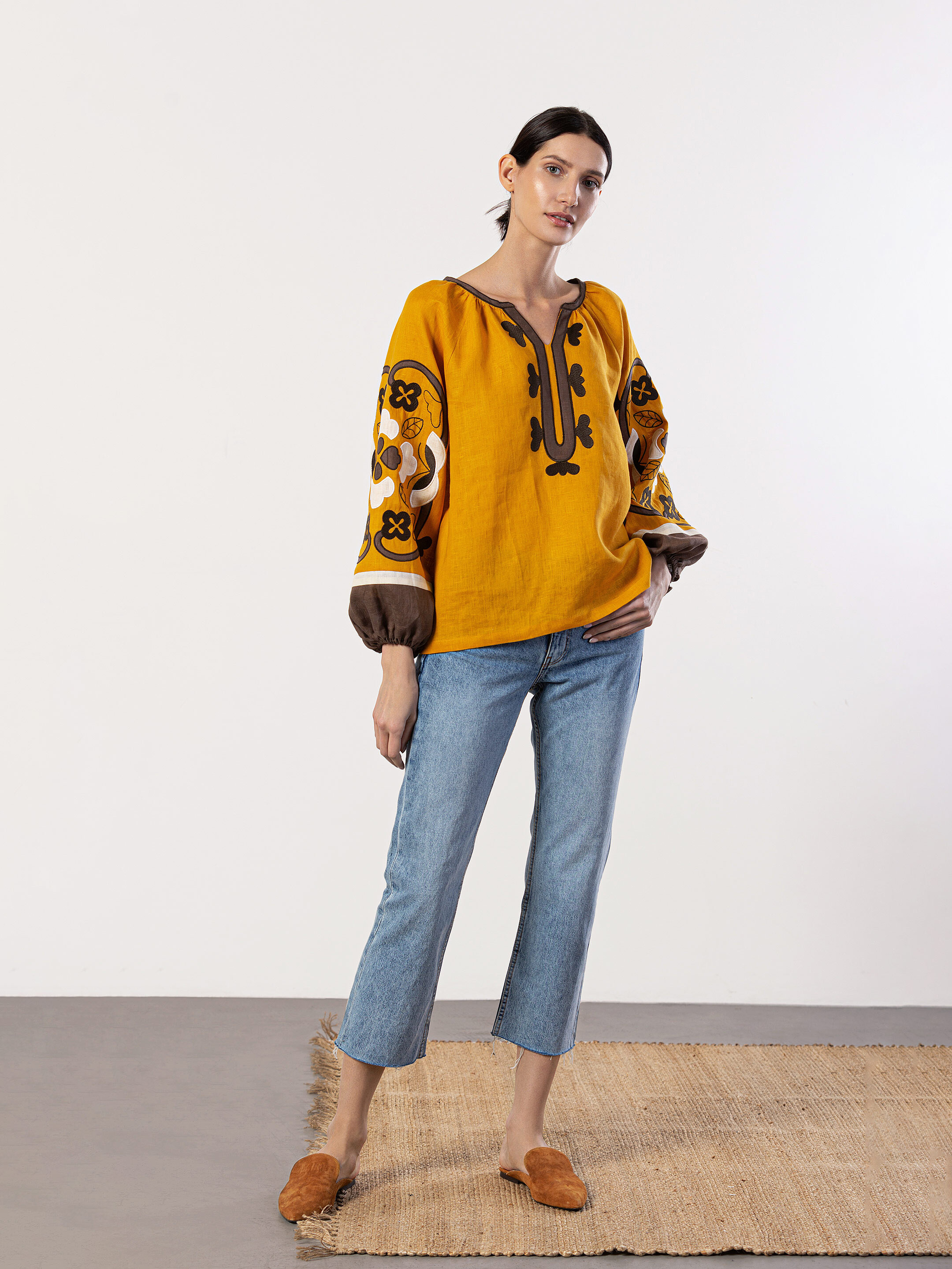 Embroidered shirt in yellow linen Sunny cheap