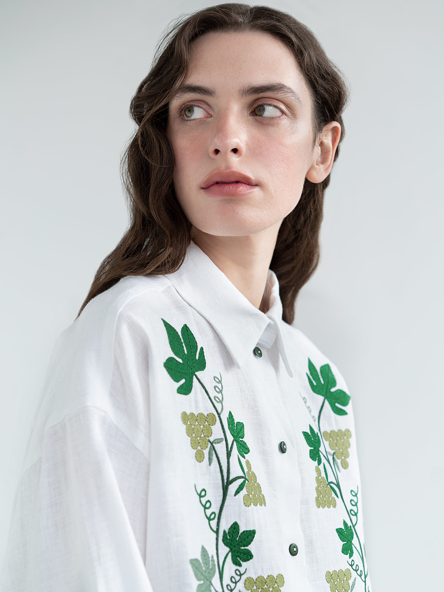 Linen shirt with embroidery Kvity U [0]