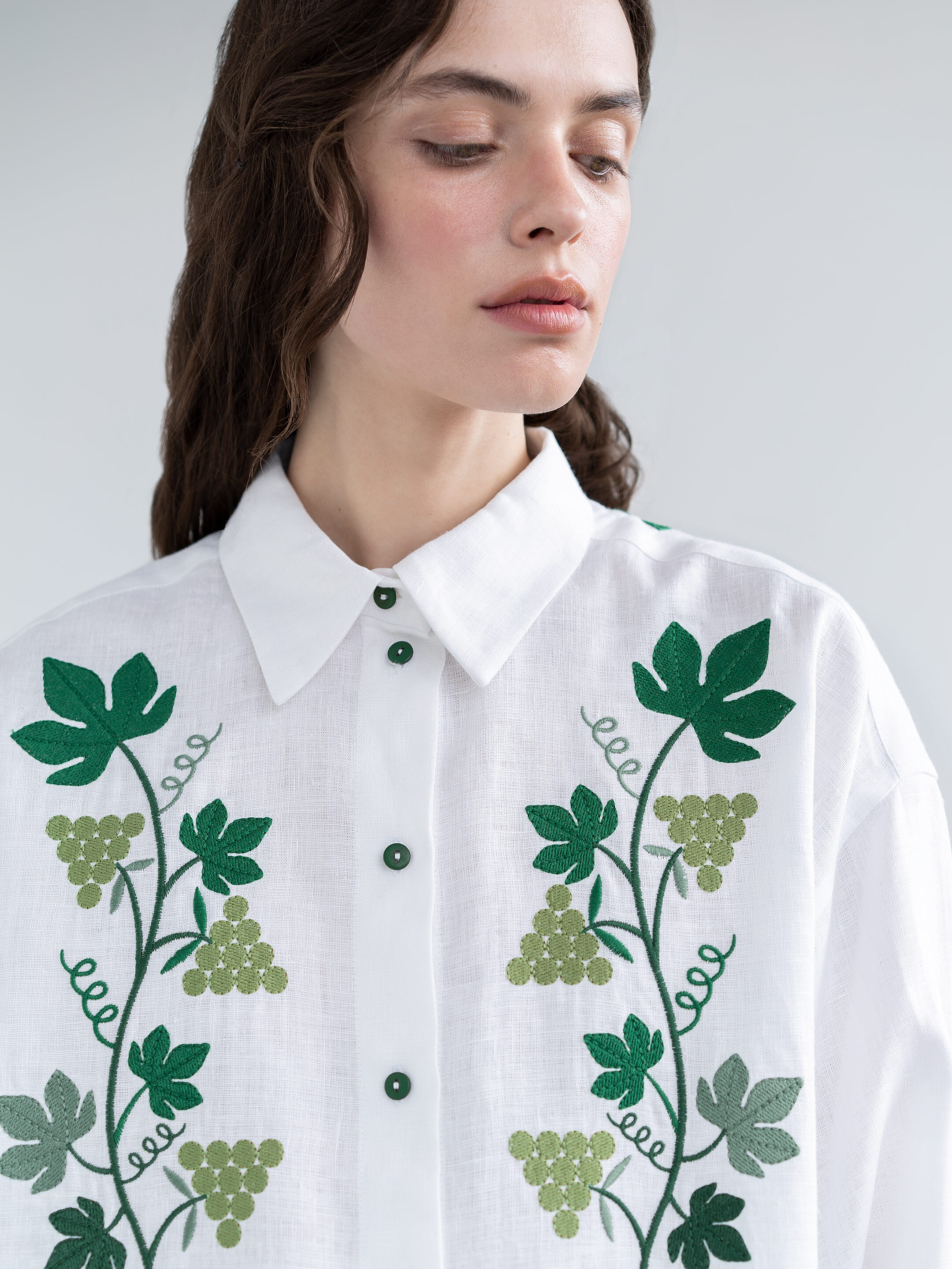 Linen shirt with embroidery Kvity U Buy
