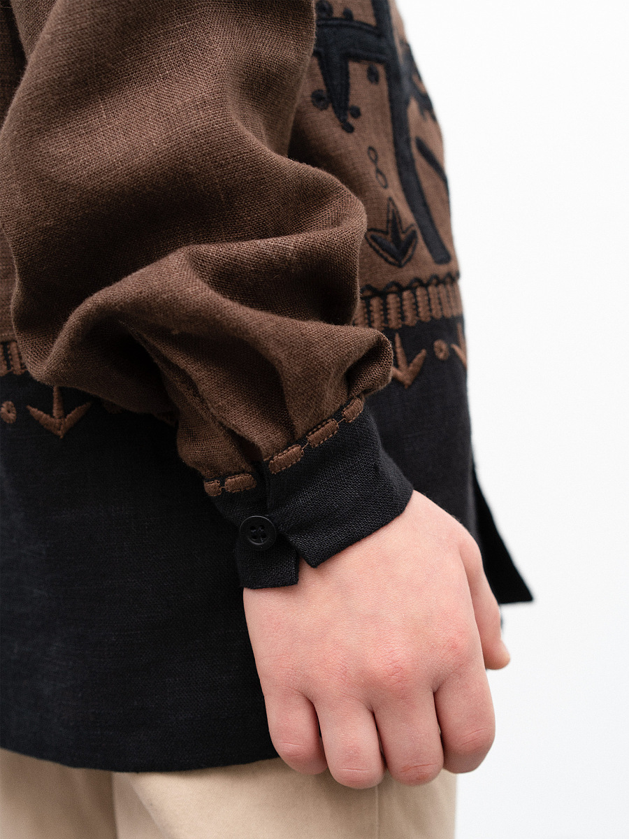 Embroidered shirt for a boy Sirko [0]