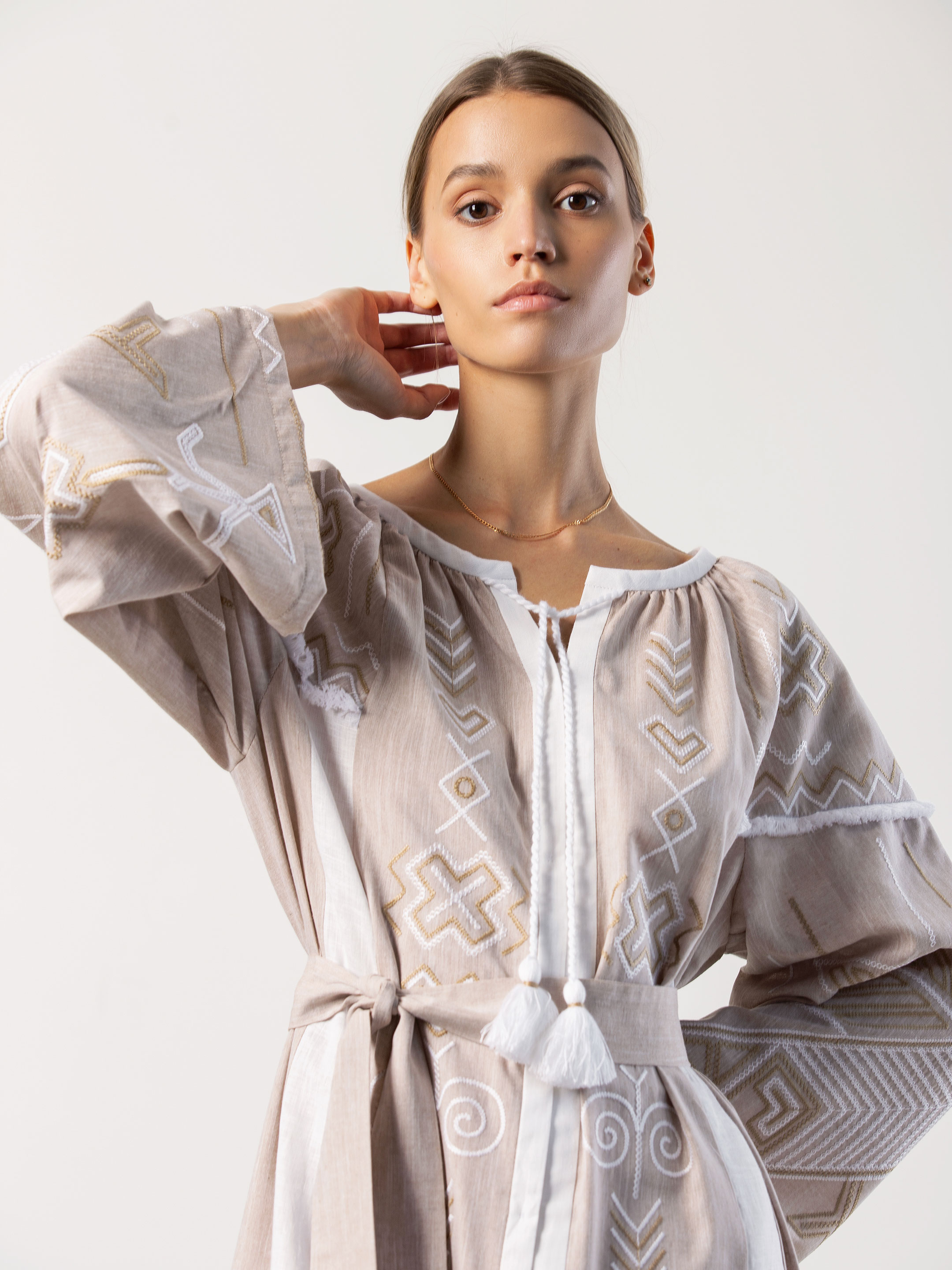 Embroidered dress in delicate beige Zozulya - photo 2