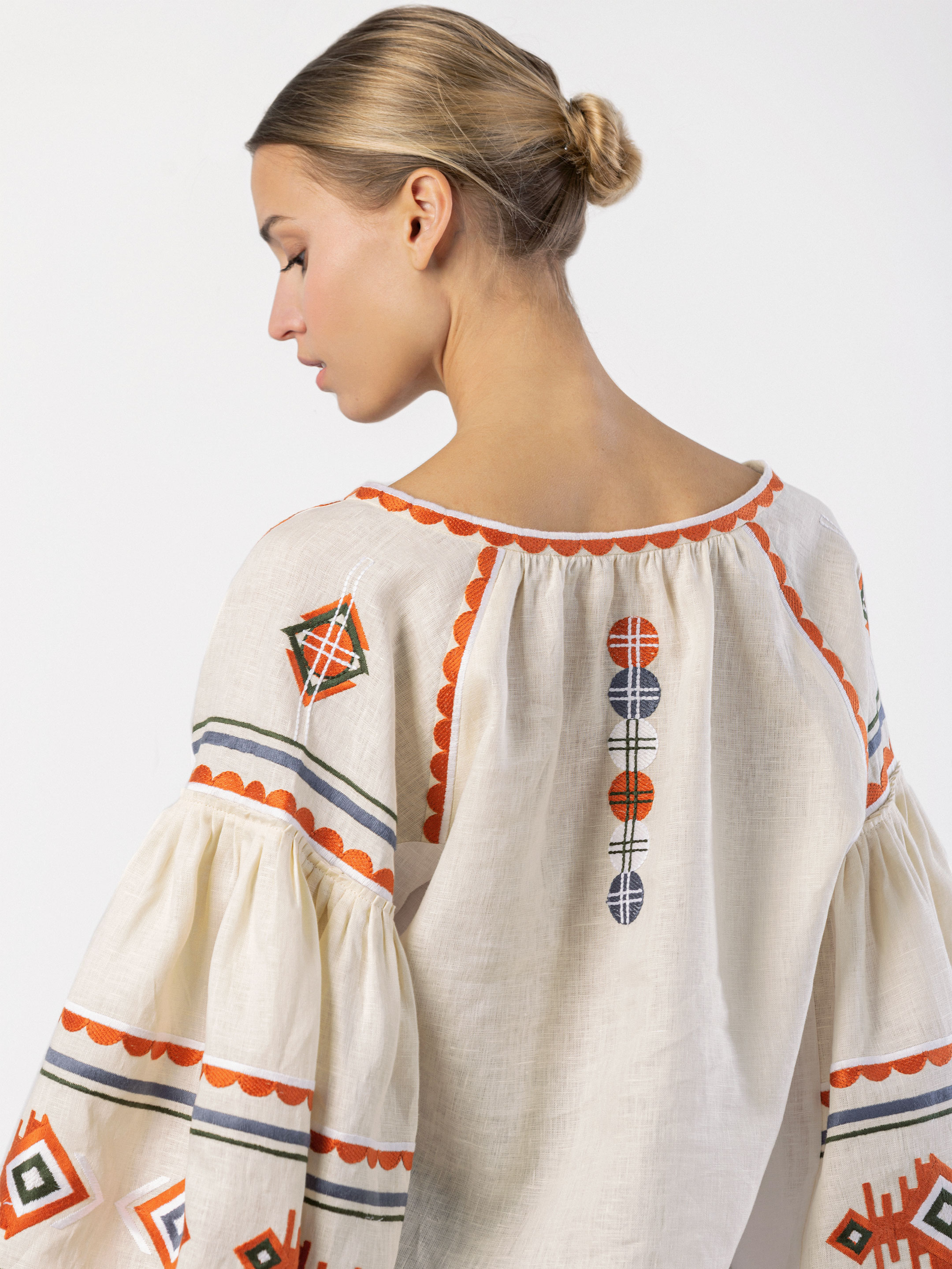 Linen embroidered shirt in boho style Pole - photo 2