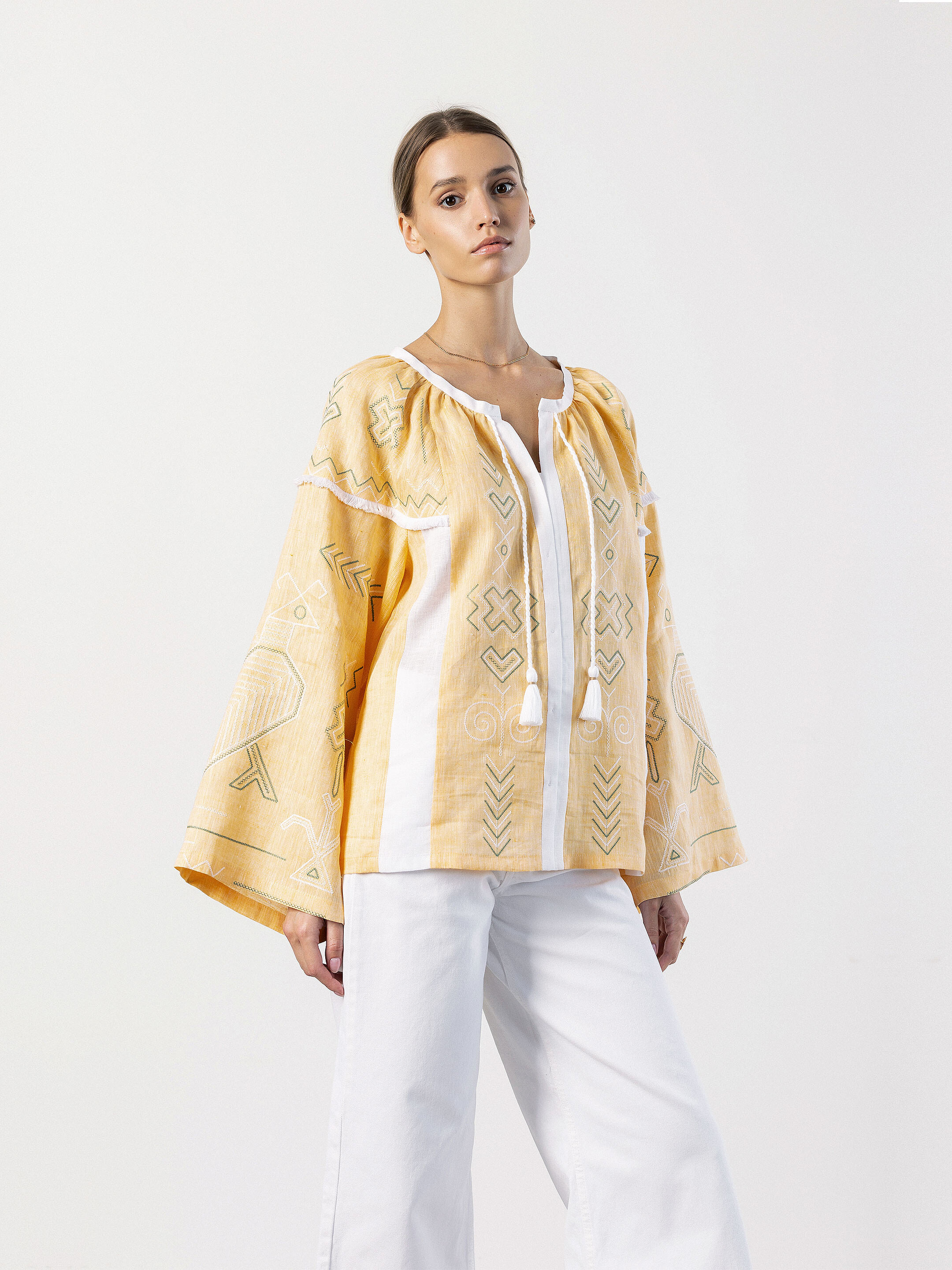 Linen embroidered free cut shirt Zozu photo