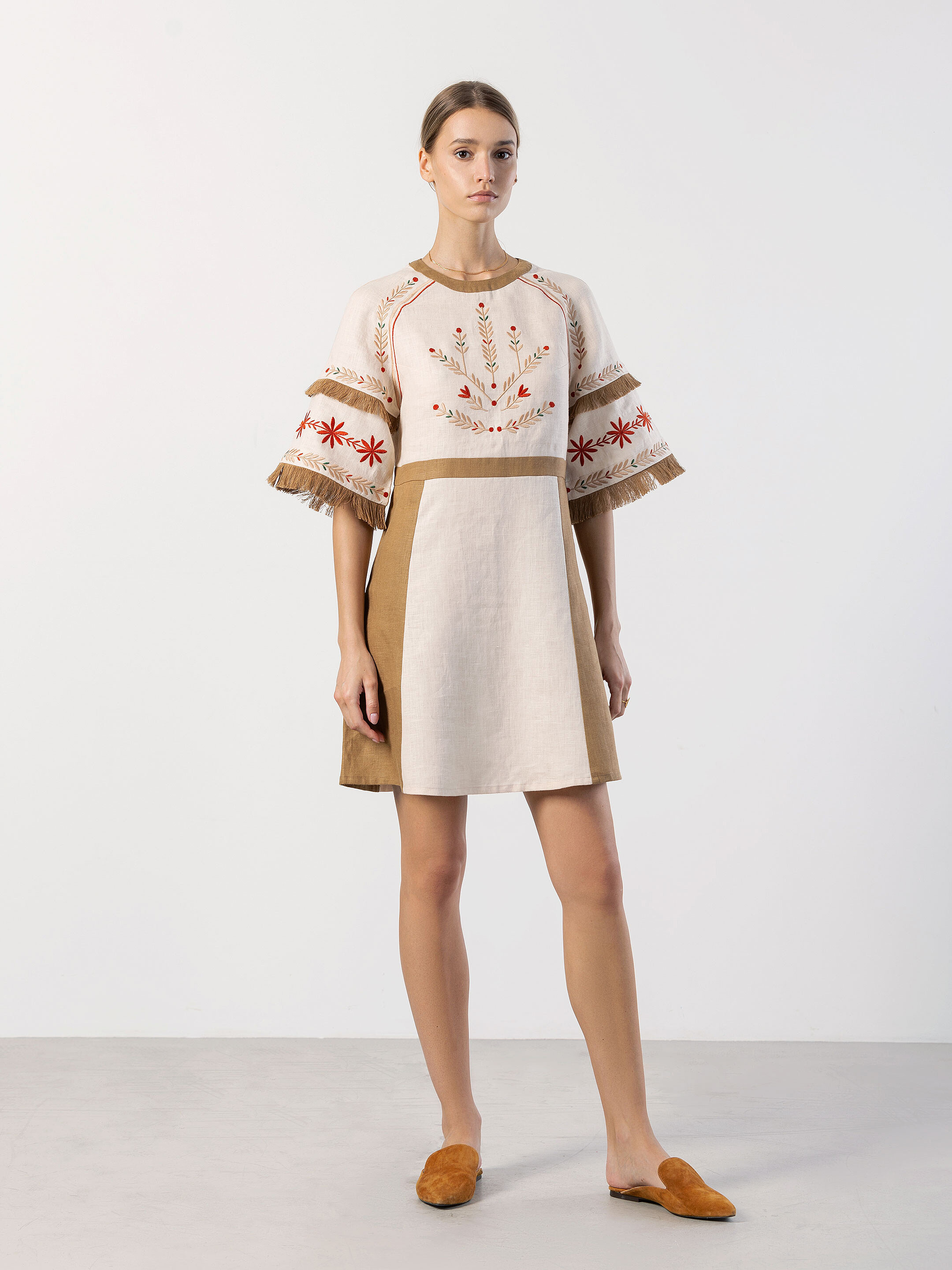 Embroidered beige dress with fringe BELL choose