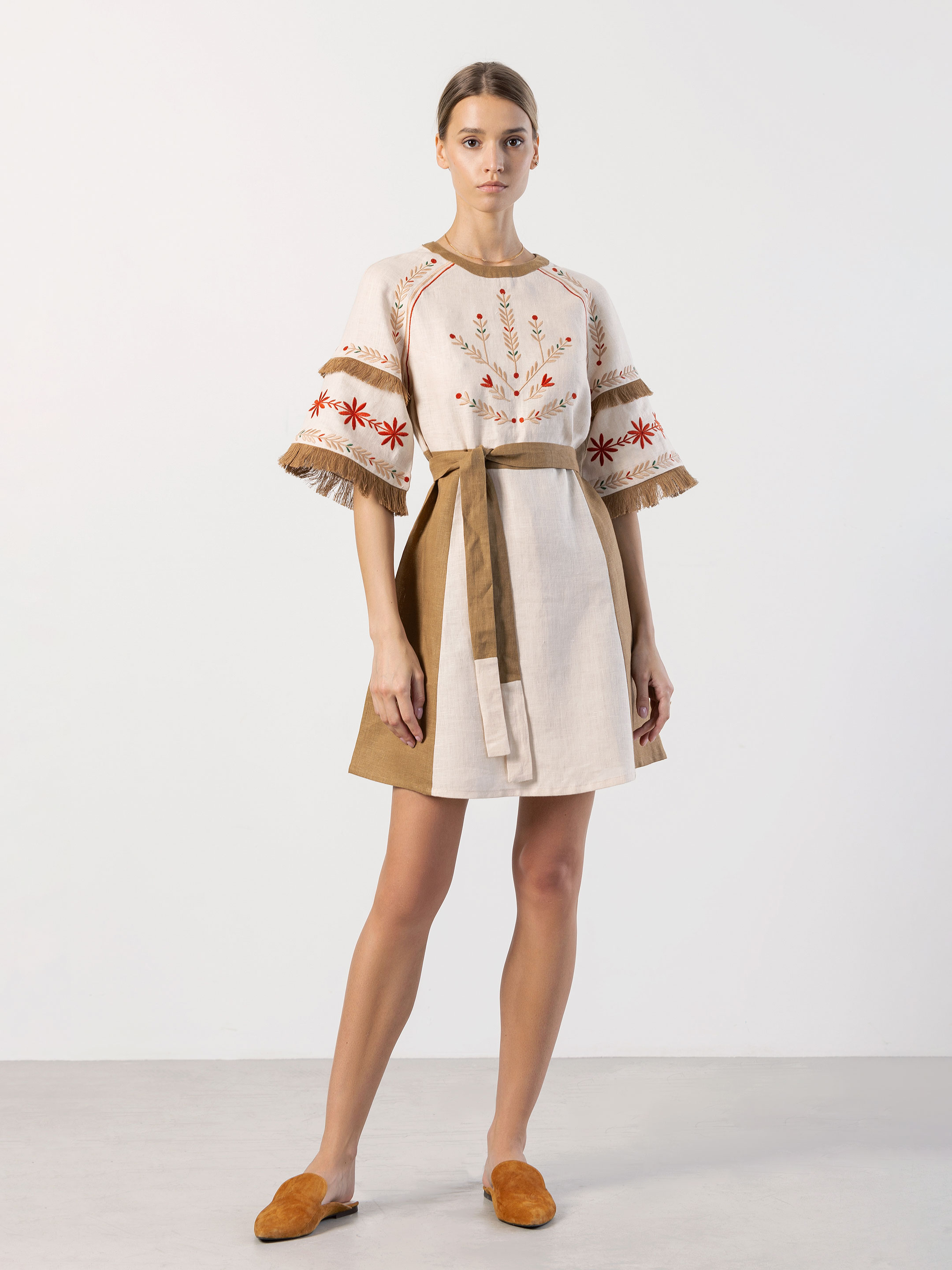 Embroidered beige dress with fringe BELL - photo 1