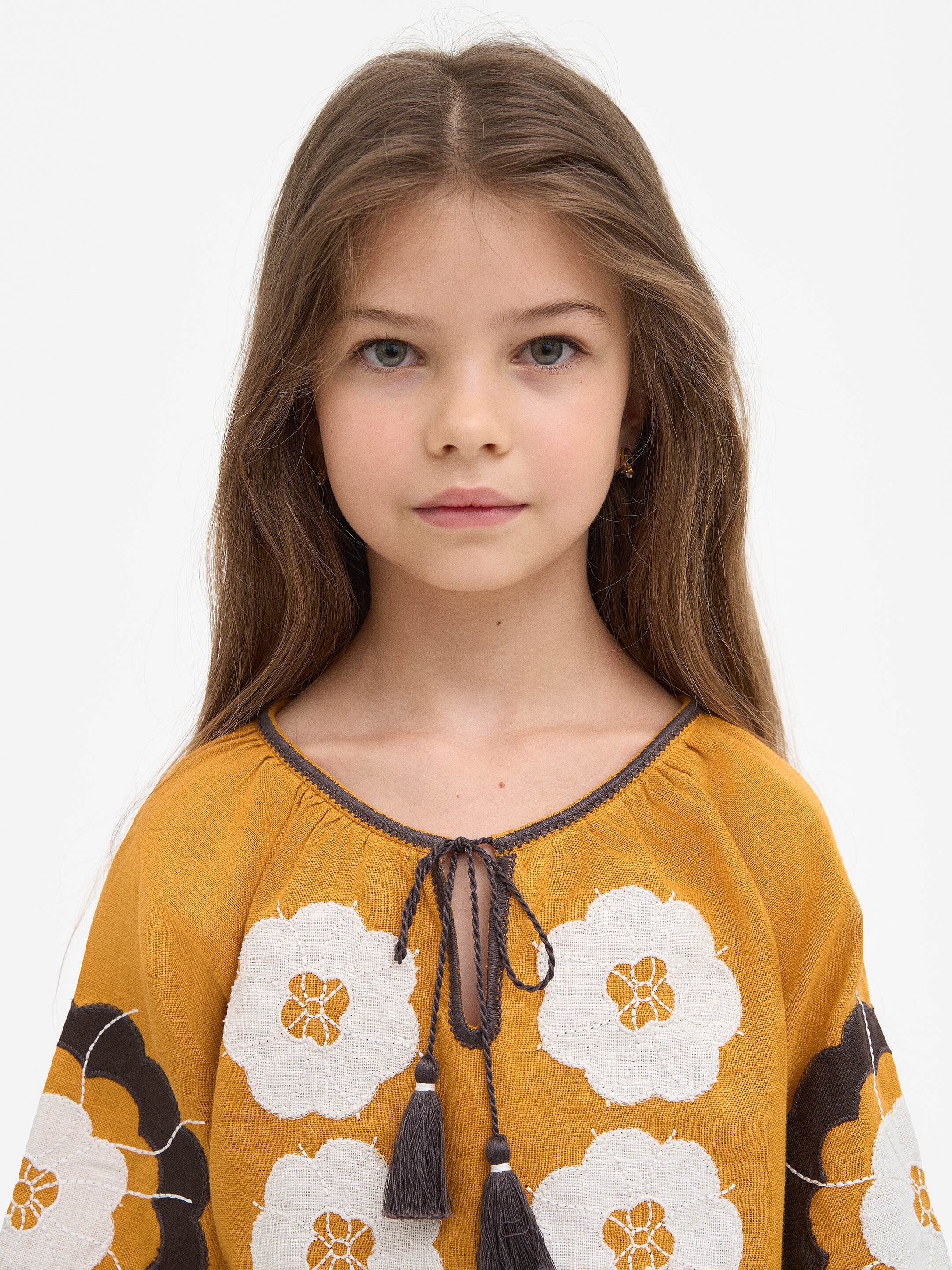 Yellow embroidered shirt for girls Sunny Kids photo