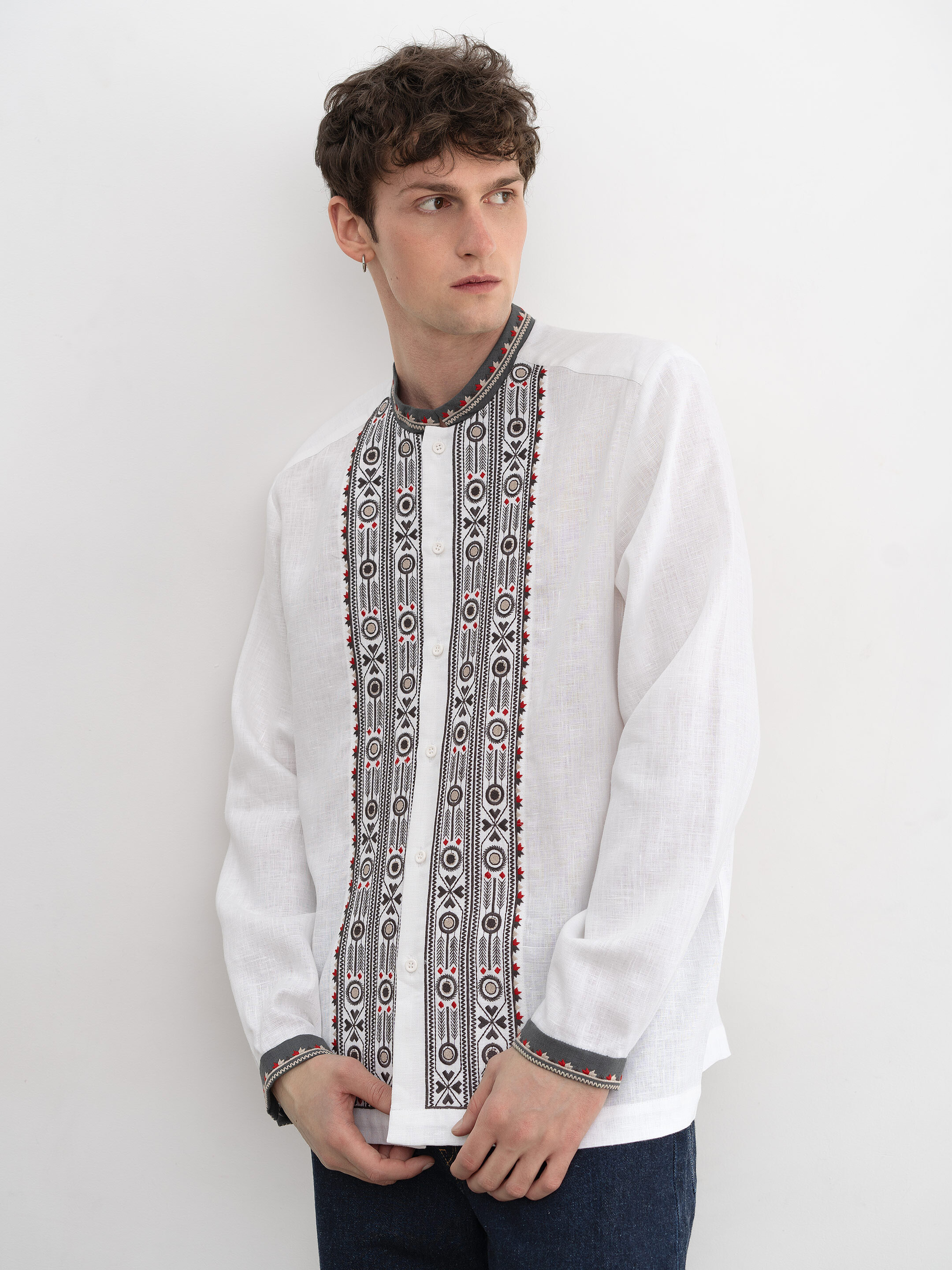 White shirt with geometric ornament and buttons KOLOS fitting