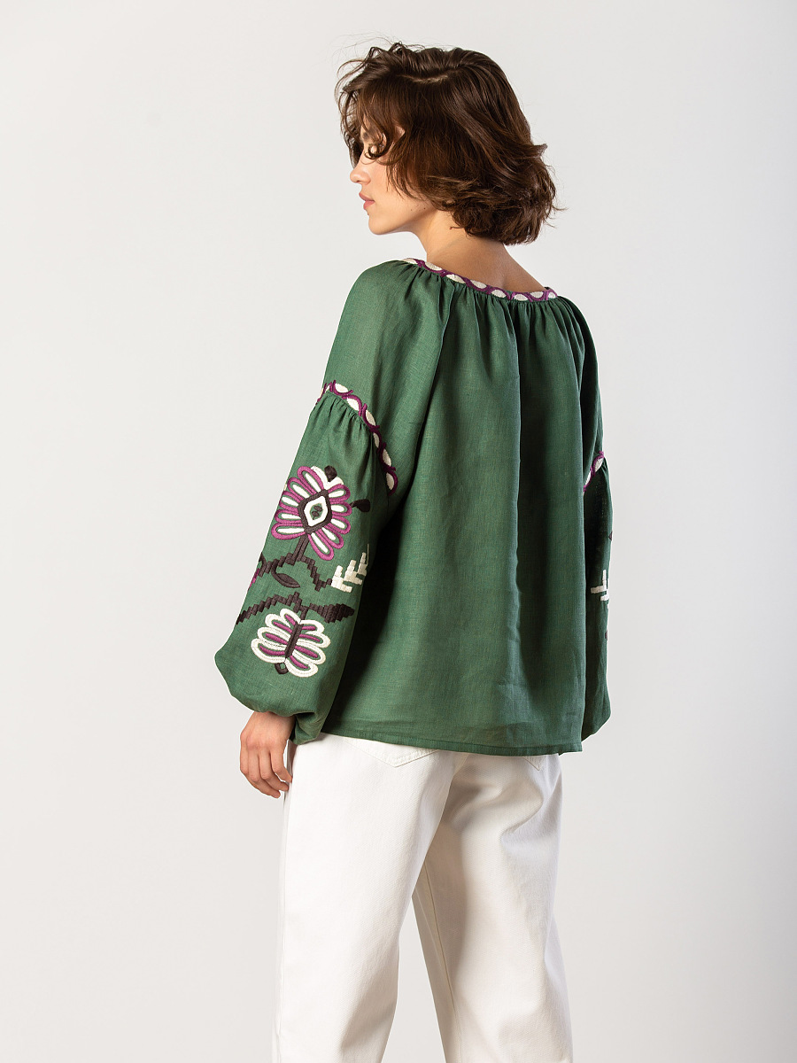 Embroidered shirt in linen with floral ornament Butterfly green [0]