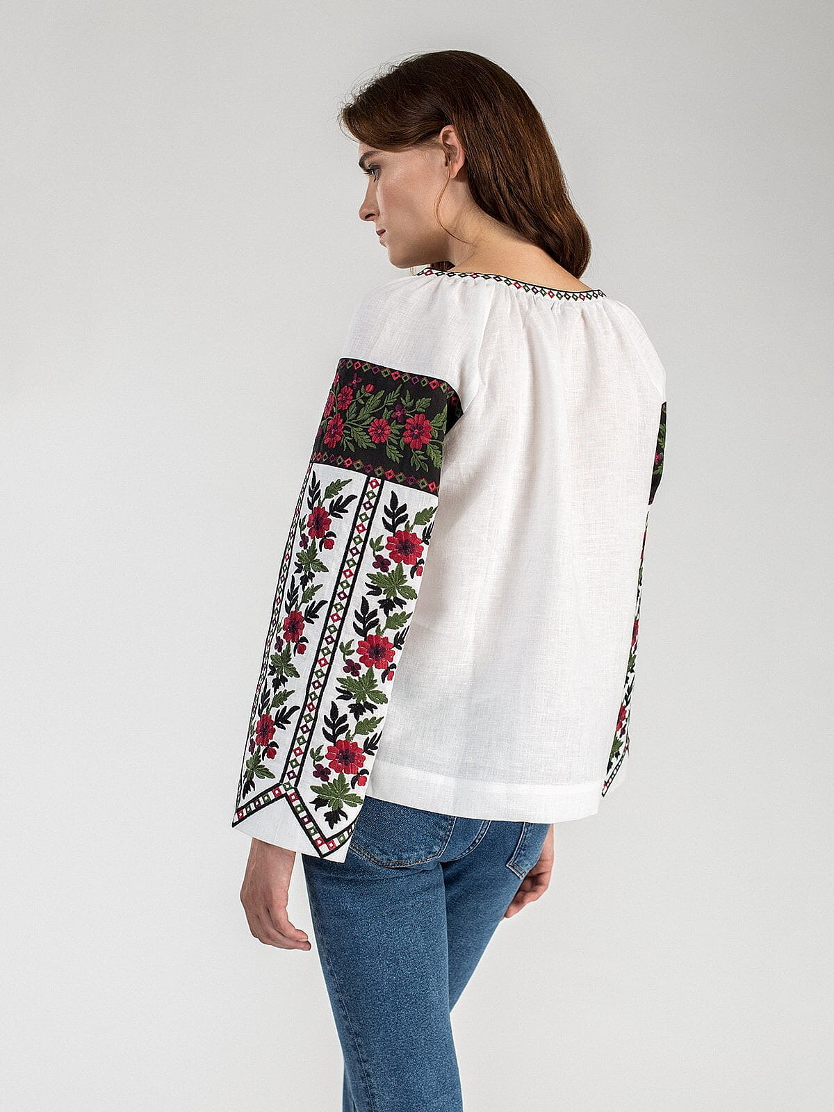 Embroidered women`s shirt Bright 2 ціна