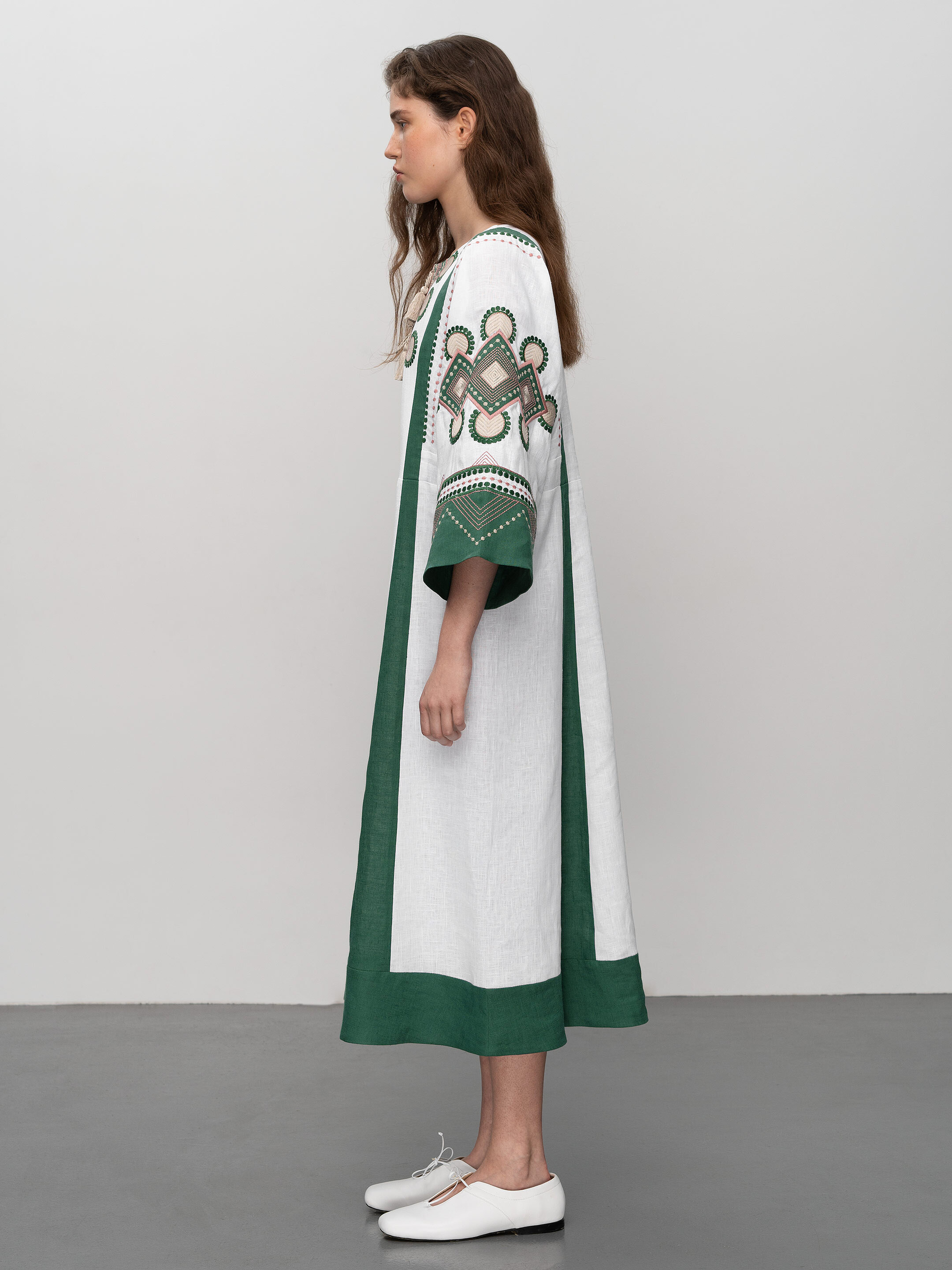 Free-cut white dress with embroidery Temple in Ukraine