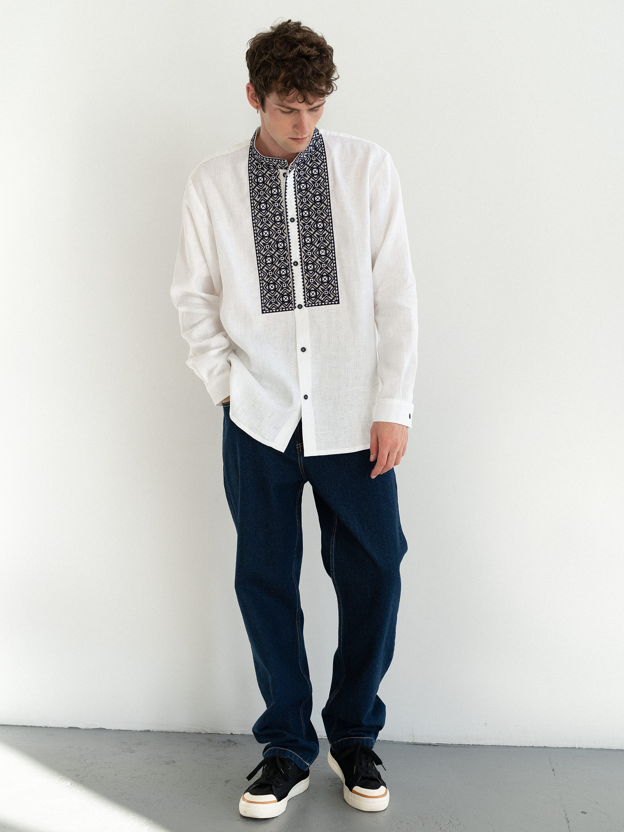 White linen men's embroidered shirt on buttons ED6/2 choose