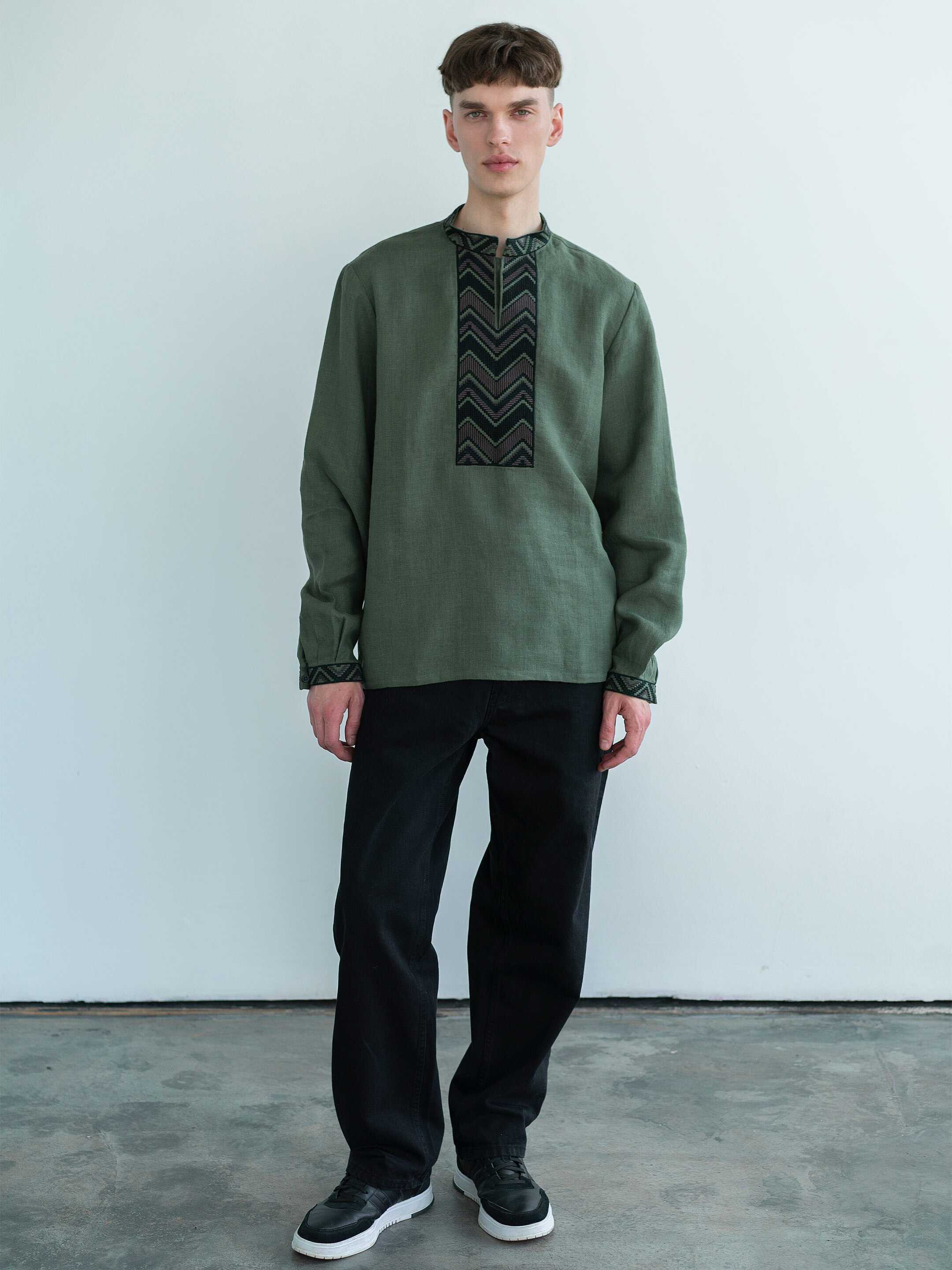 Embroidered shirt made in dark-green color ED8 cheap