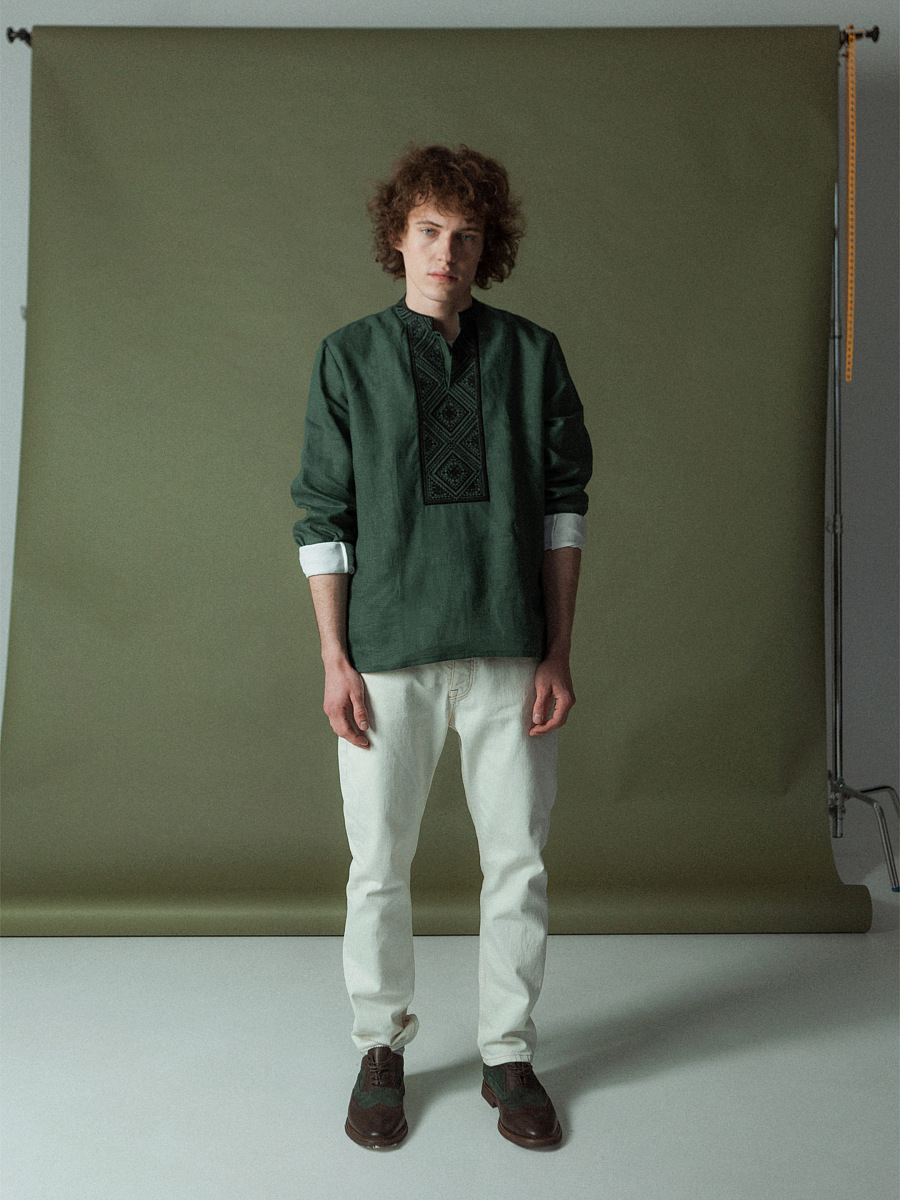 Men's shirt from green linen with embroidery Troyan [0]