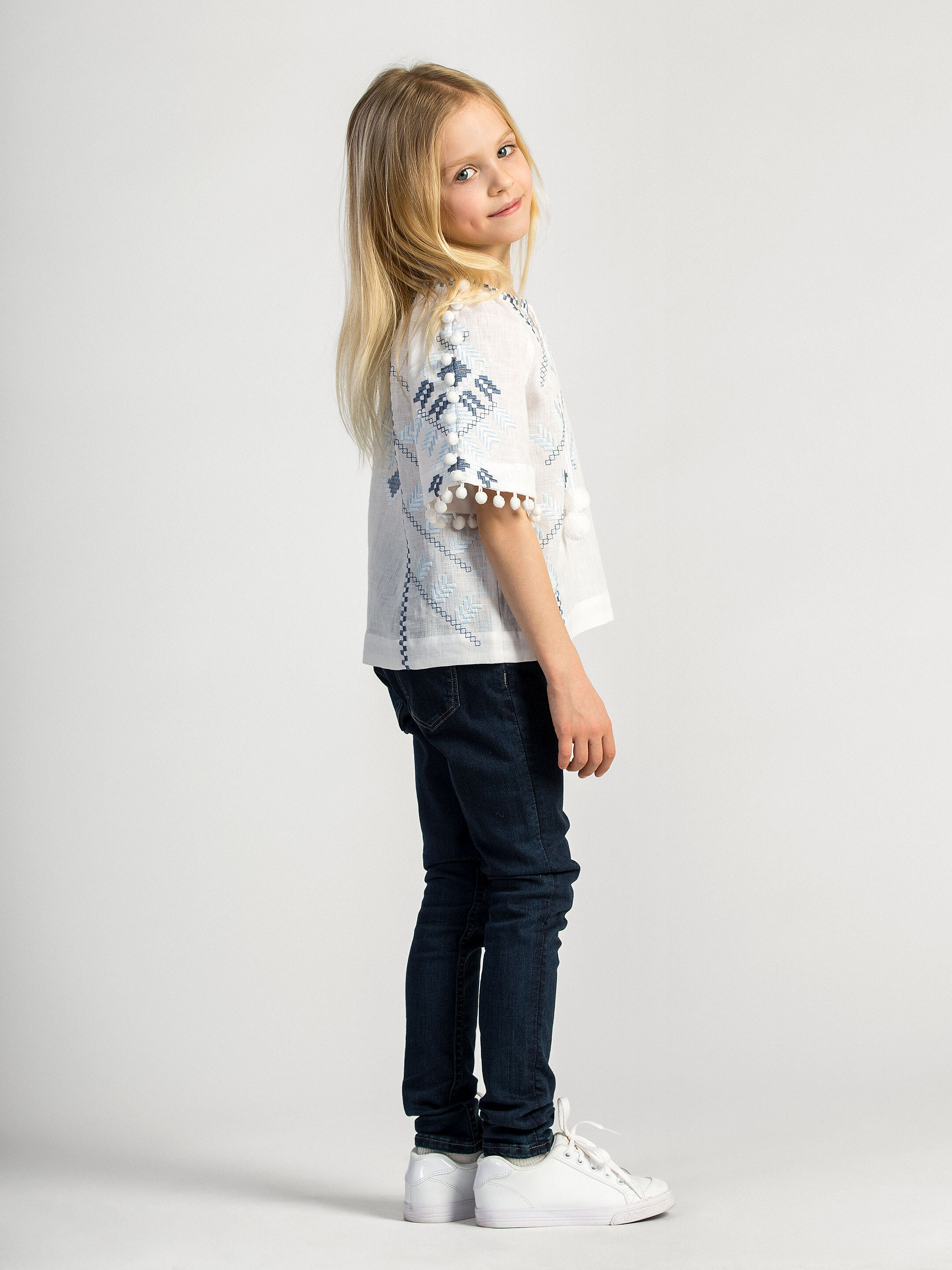 Embroidered shirt for girls White Spike ціна
