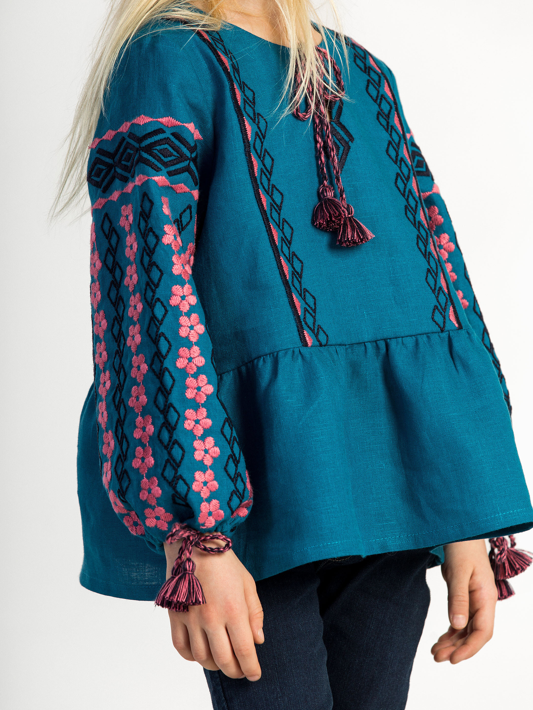 Embroidered shirt for girls Sakura choose
