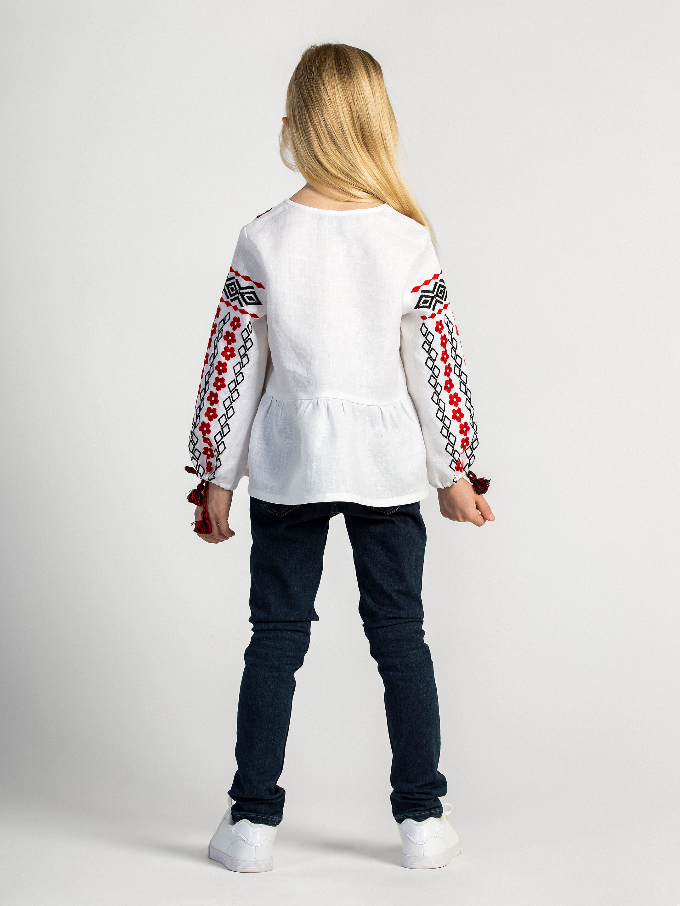 Embroidered shirt for girls White Sakura in Ukraine