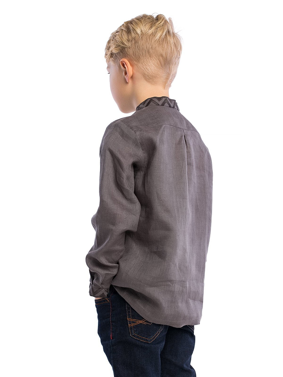Boy`s embroidered shirt Zig-Zag photo
